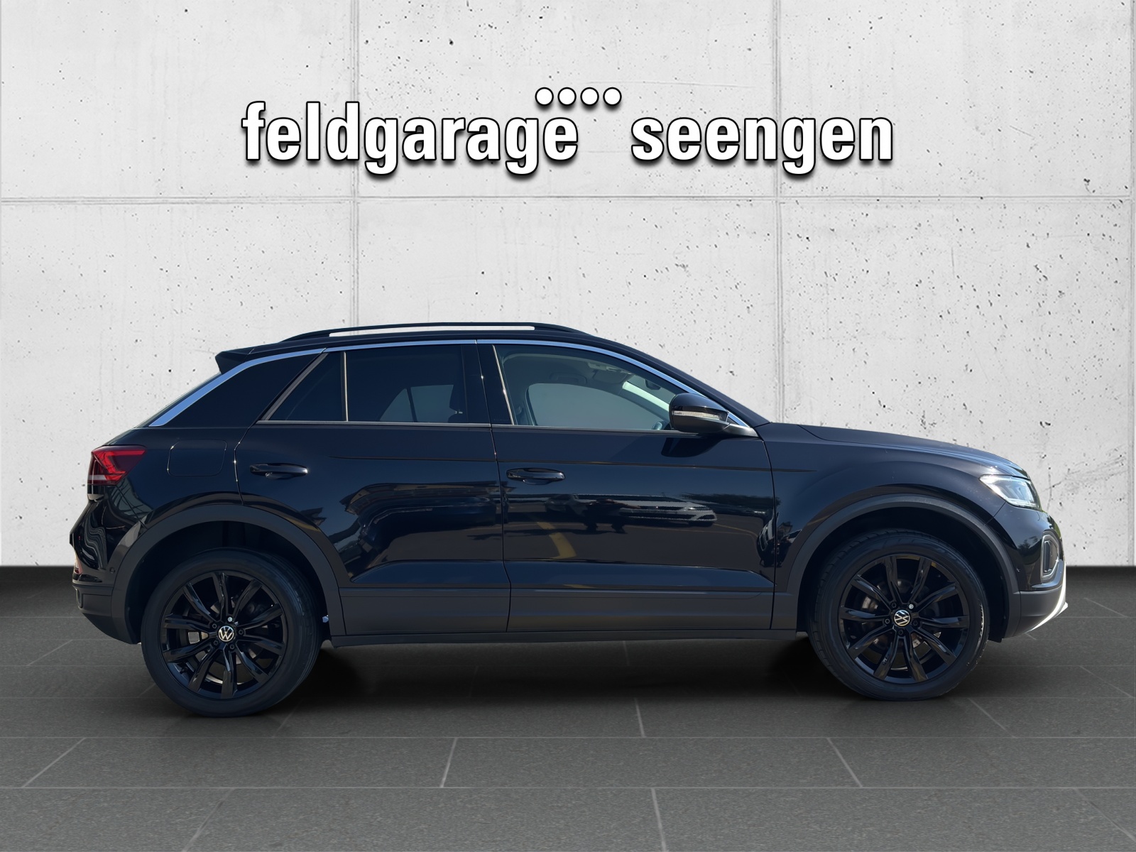 VW T-Roc 1.5 TSI EVO Life DSG mit AHK & Rückfahrkamera-image-3