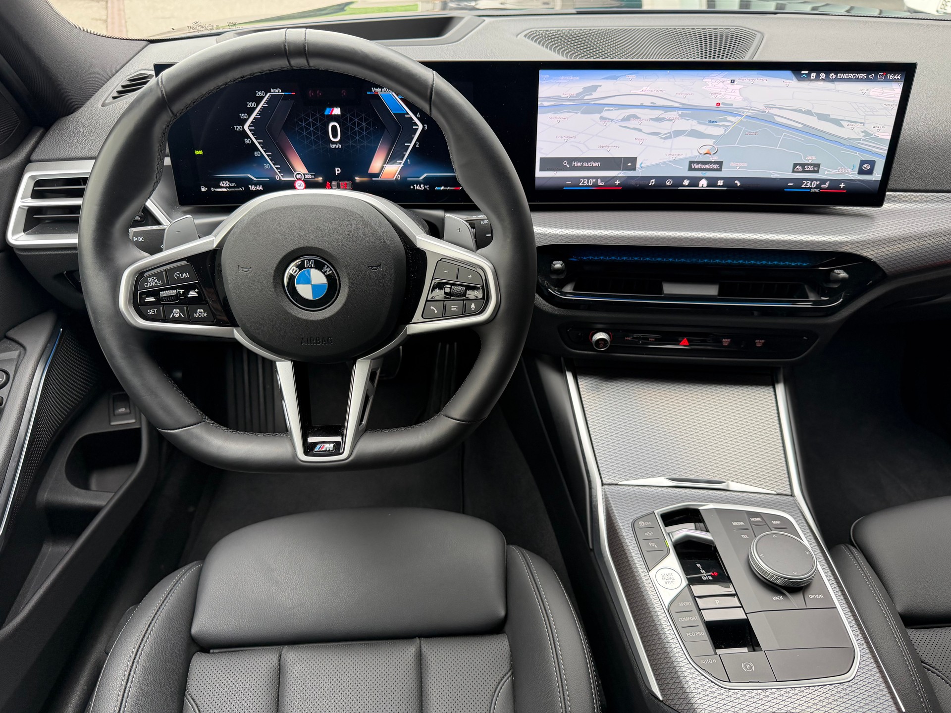 BMW 320d xDrive 48V Touring Steptronic M Sport-image-19