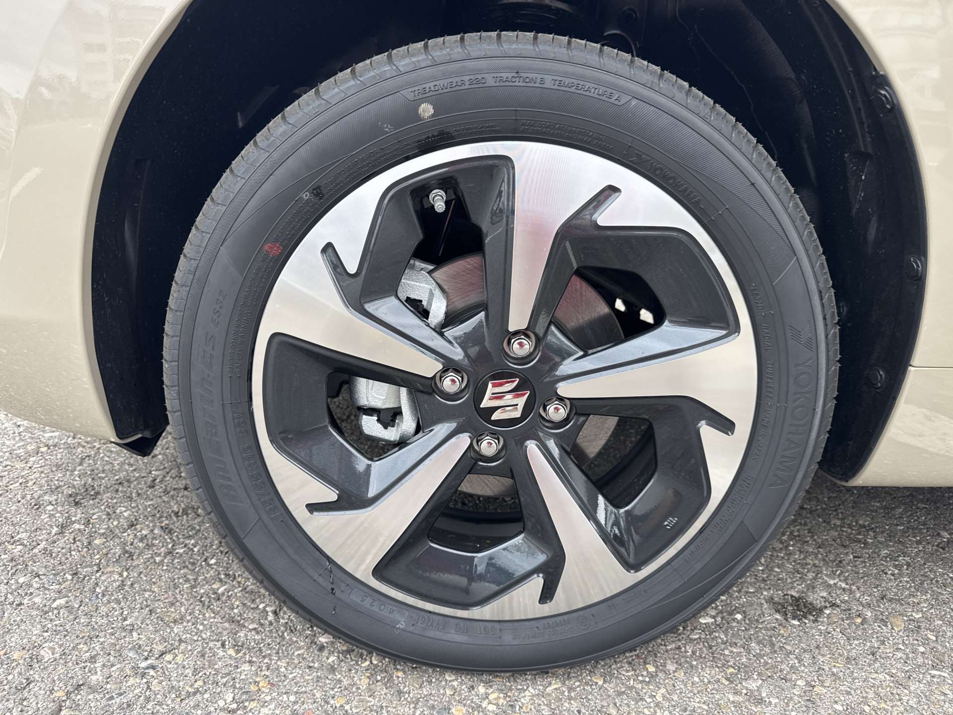 SUZUKI Swift 1.2 Compact Top Hybrid 4x4-image-8