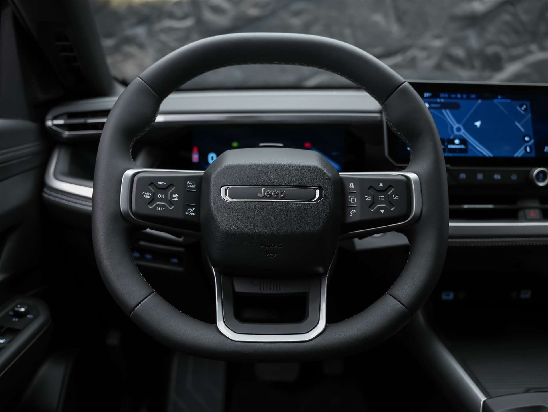 JEEP Compass 1.2 T e-Hybrid First Edition *SOFORT Verfügbar*Werksgarantie*Matrix-LED*Lenkradheizung*-image-24
