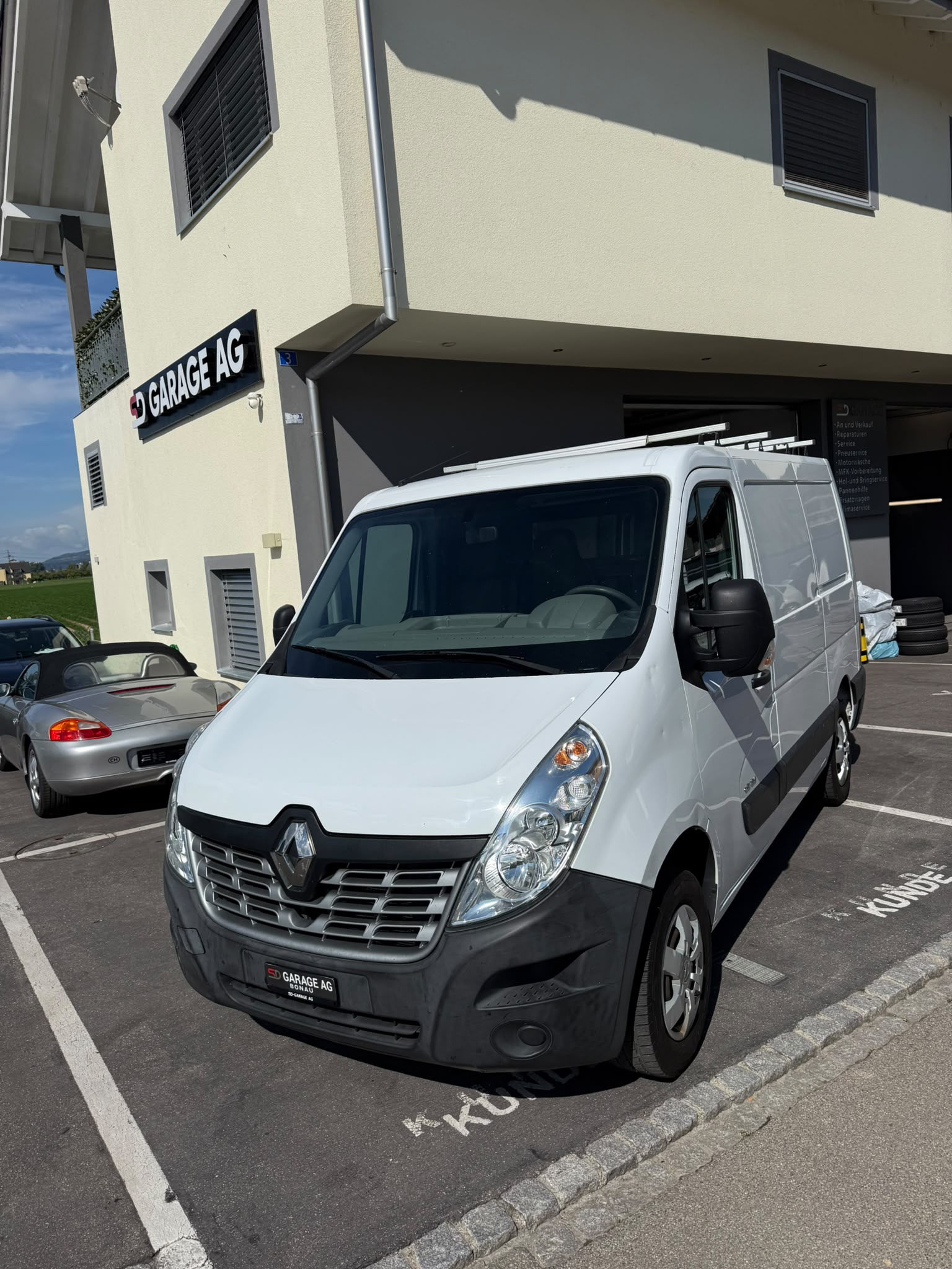 RENAULT Master T33 2.3dCi 125 L1H1-image-1