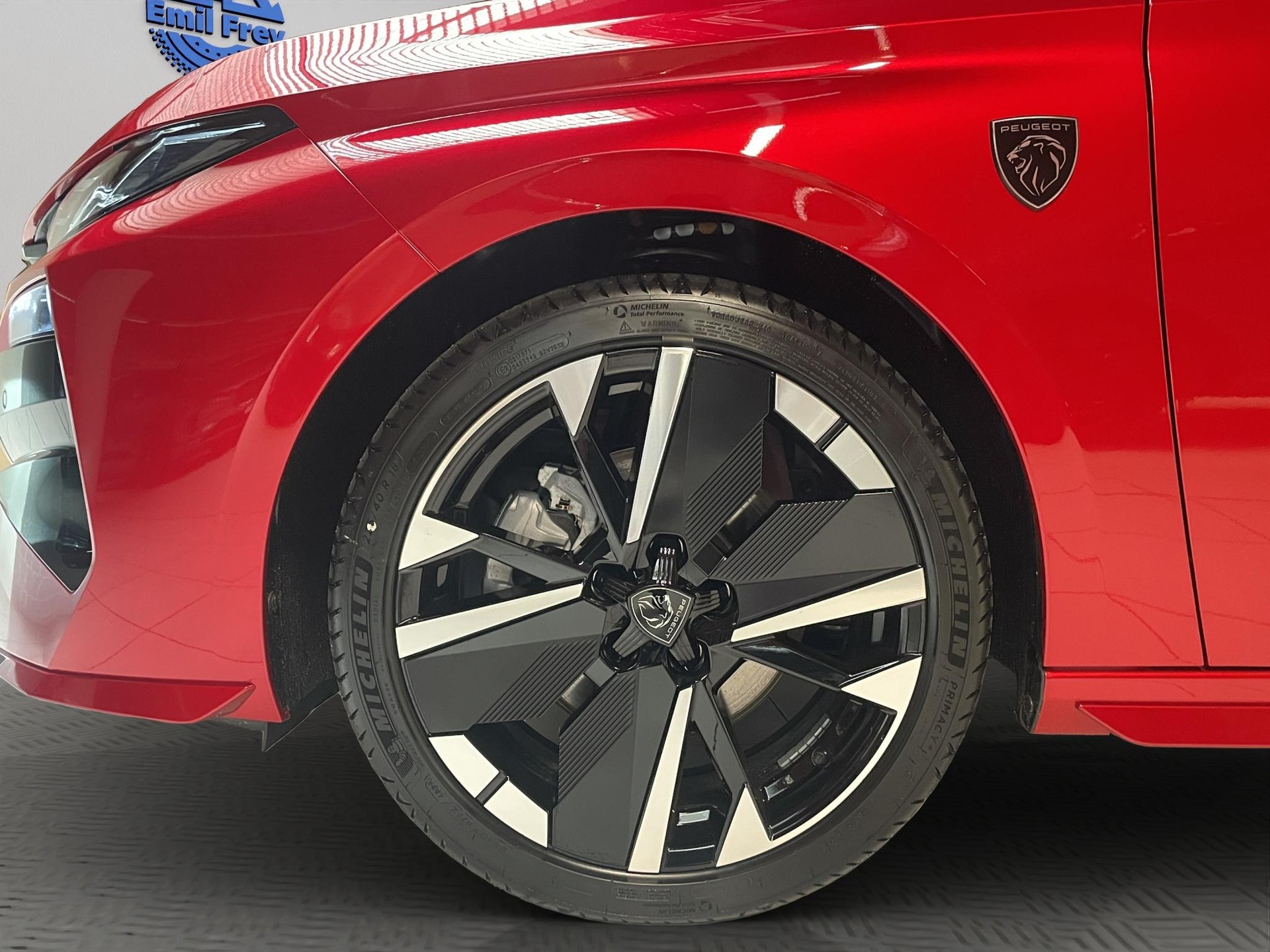 PEUGEOT 308 1.2 Hybrid GT-image-11