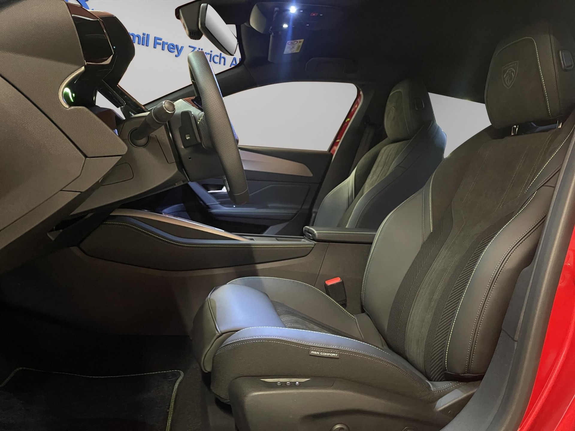 PEUGEOT 308 1.2 Hybrid GT-image-6