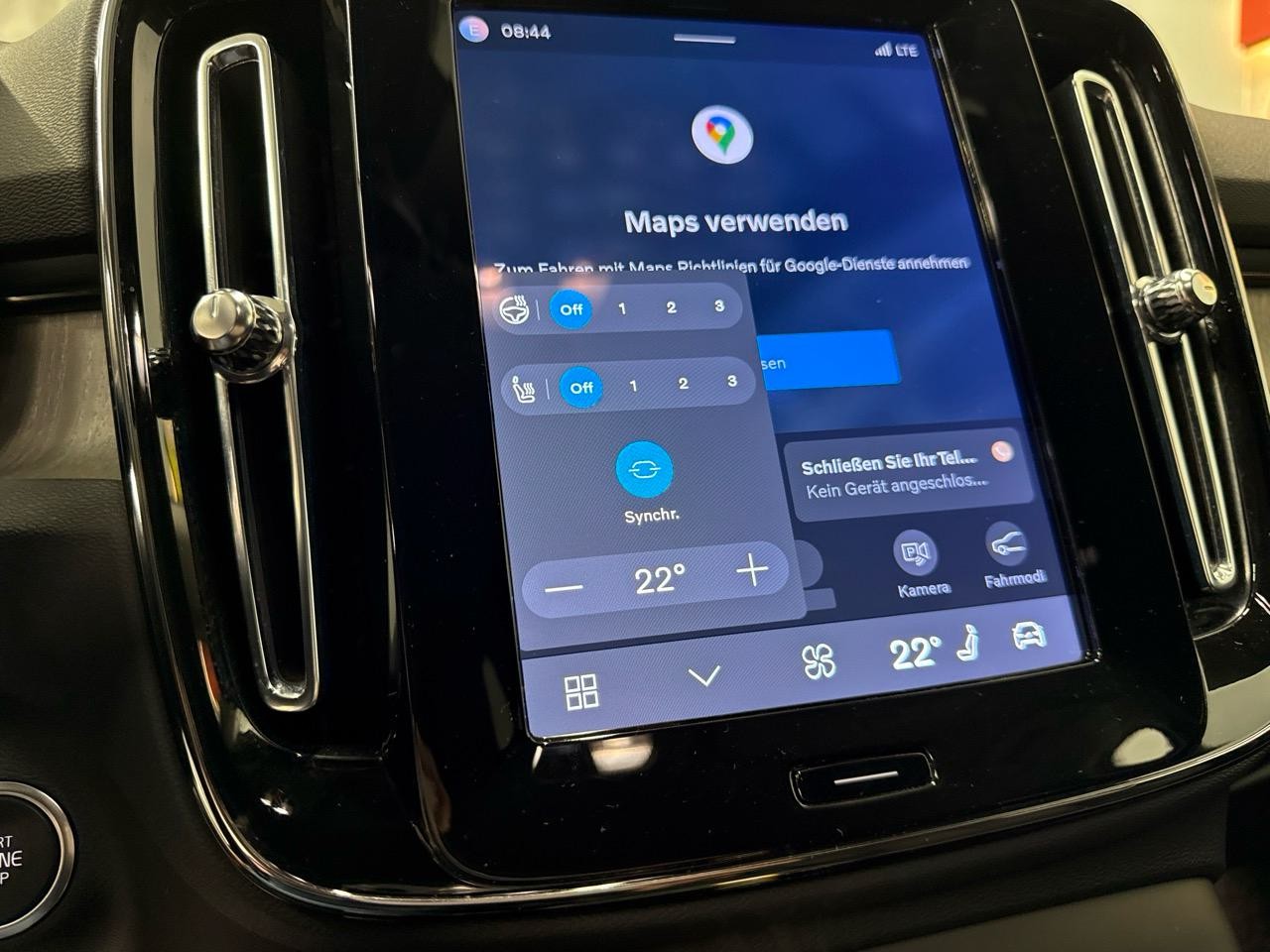 VOLVO XC40 B3 Plus Dark DCT-image-8