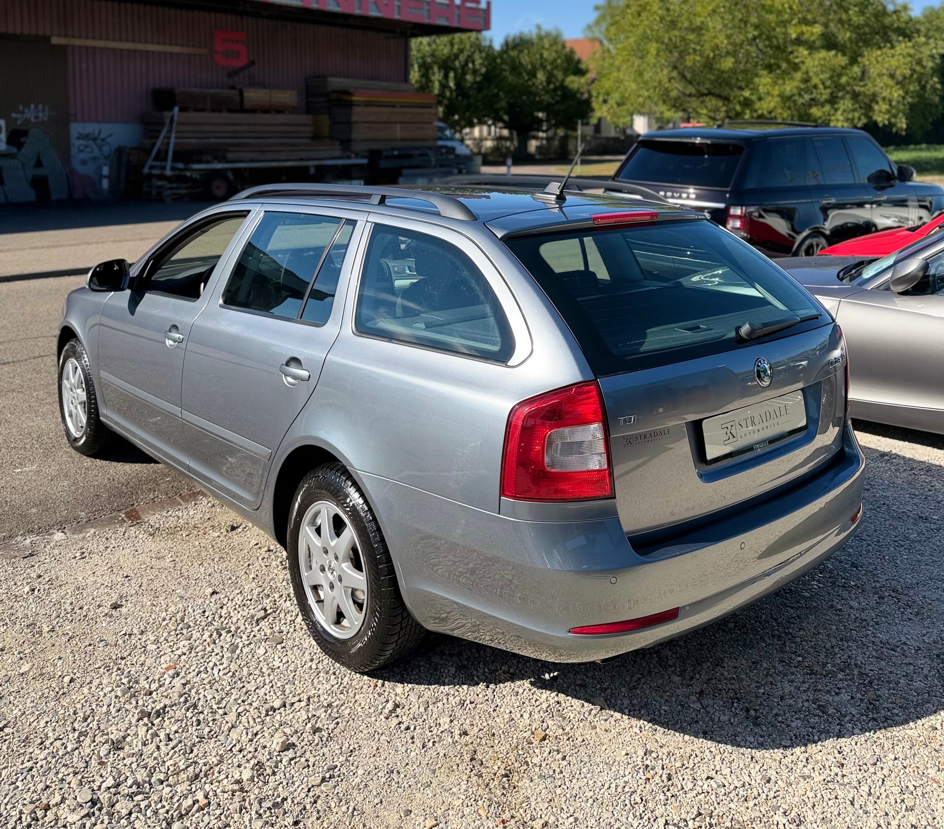SKODA Octavia 1.6 TDI Elegance **Frisch ab MFK**. Aus erster Hand!**Garantie**-image-10
