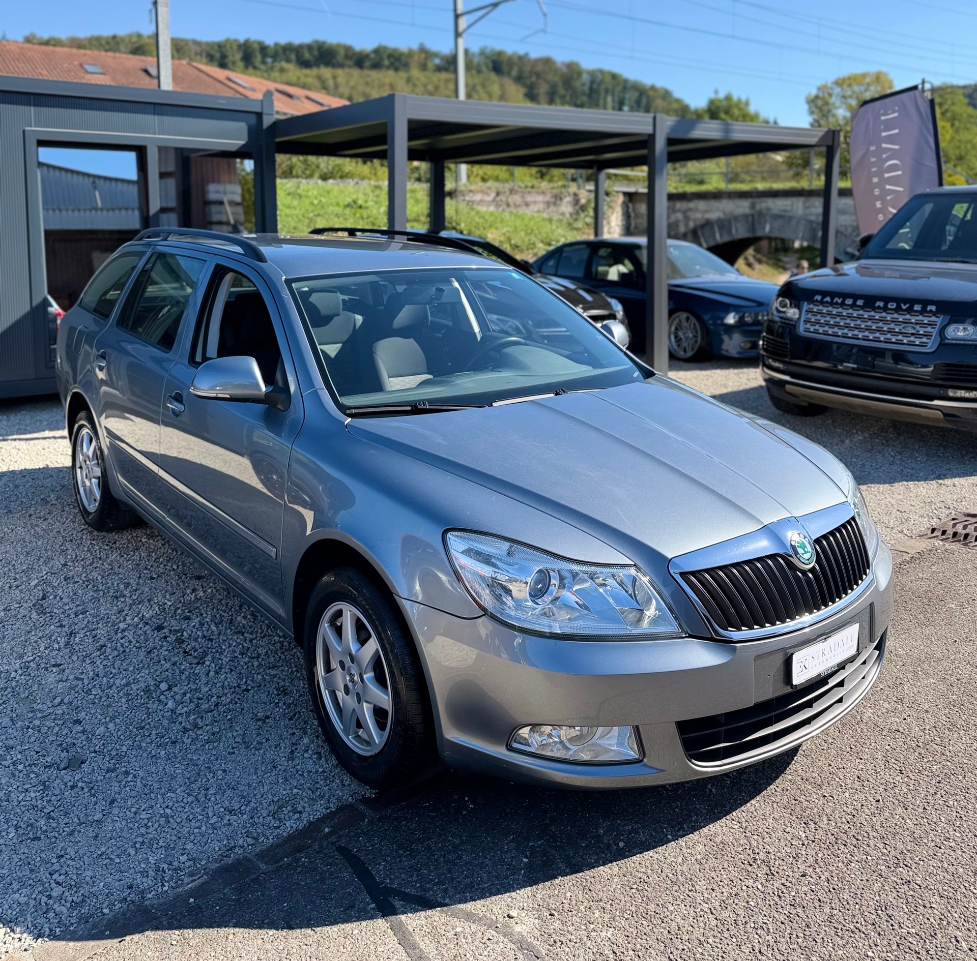 SKODA Octavia 1.6 TDI Elegance **Frisch ab MFK**. Aus erster Hand!**Garantie**-image-2