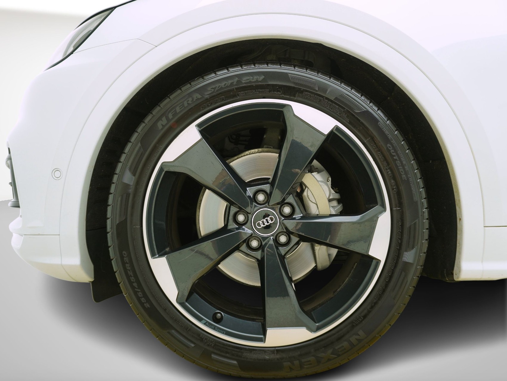 AUDI Q5 45 TFSI S line quattro S-Tronic-image-6