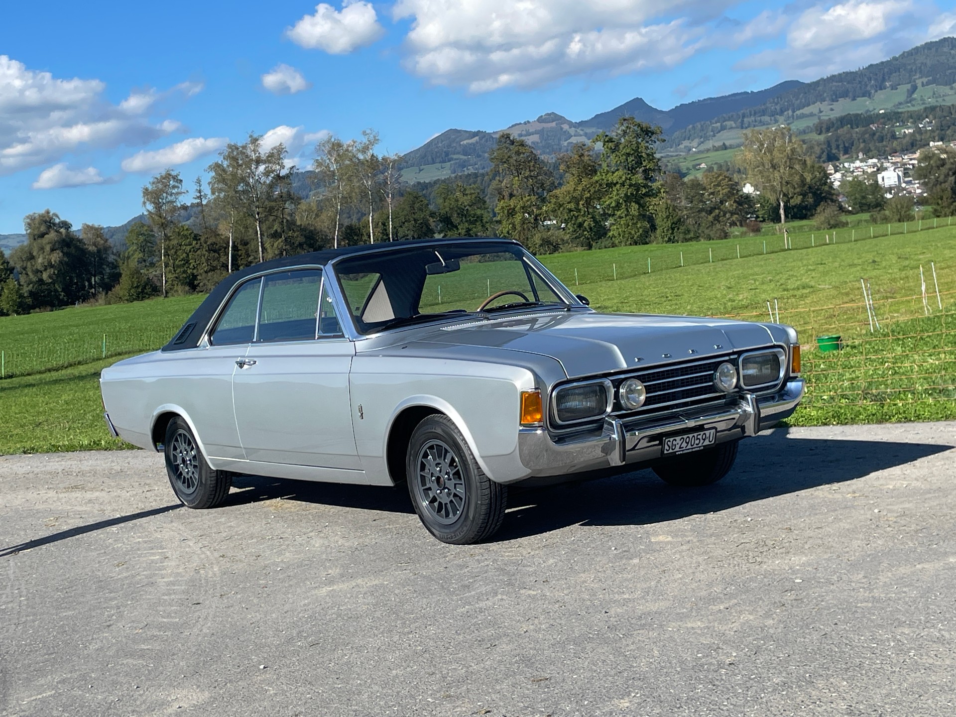 FORD Taunus 20 M RS V6 2.3 Liter Coupé-image-1