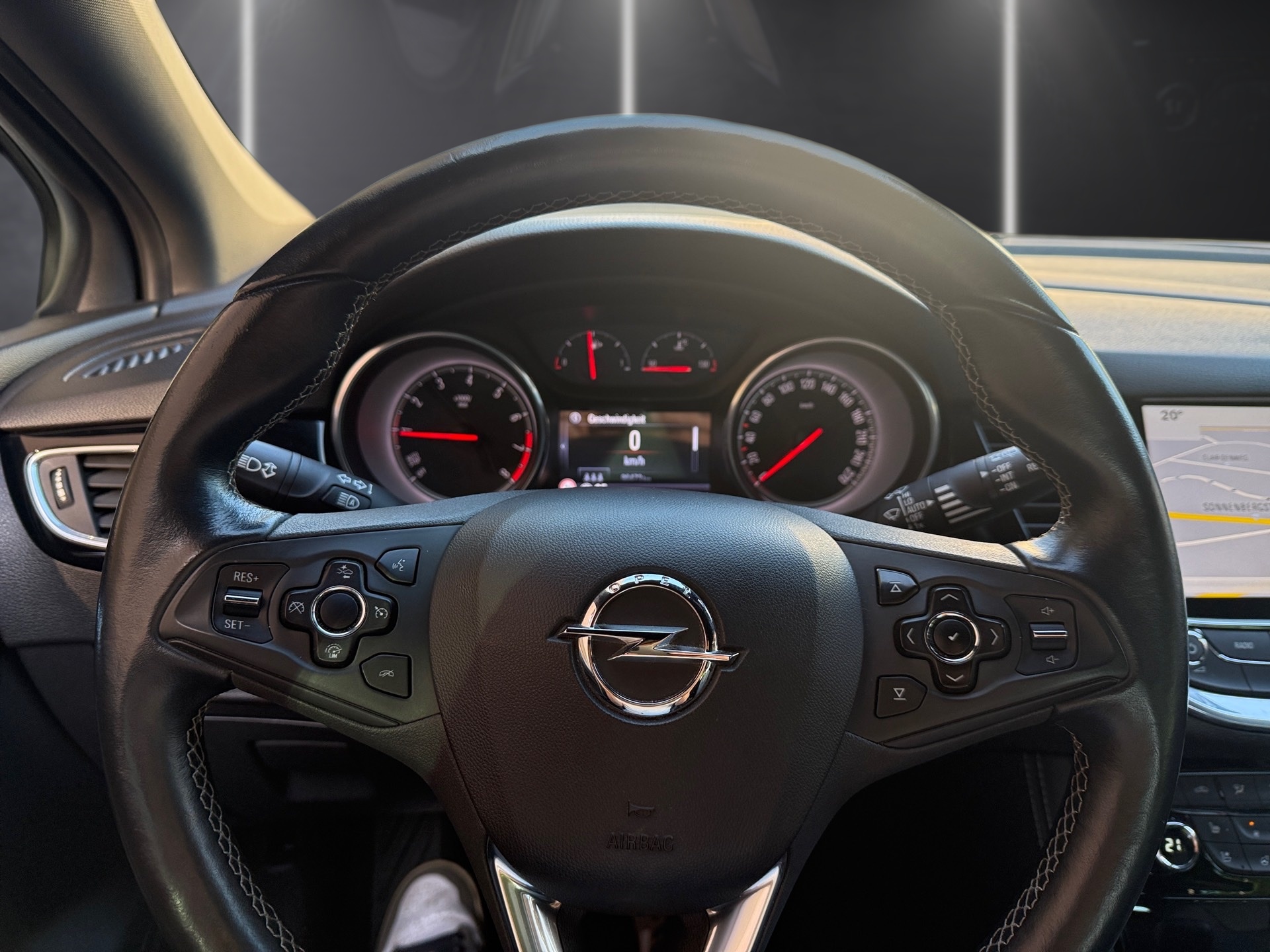 OPEL Astra 1.6i Turbo OPC Line-image-8