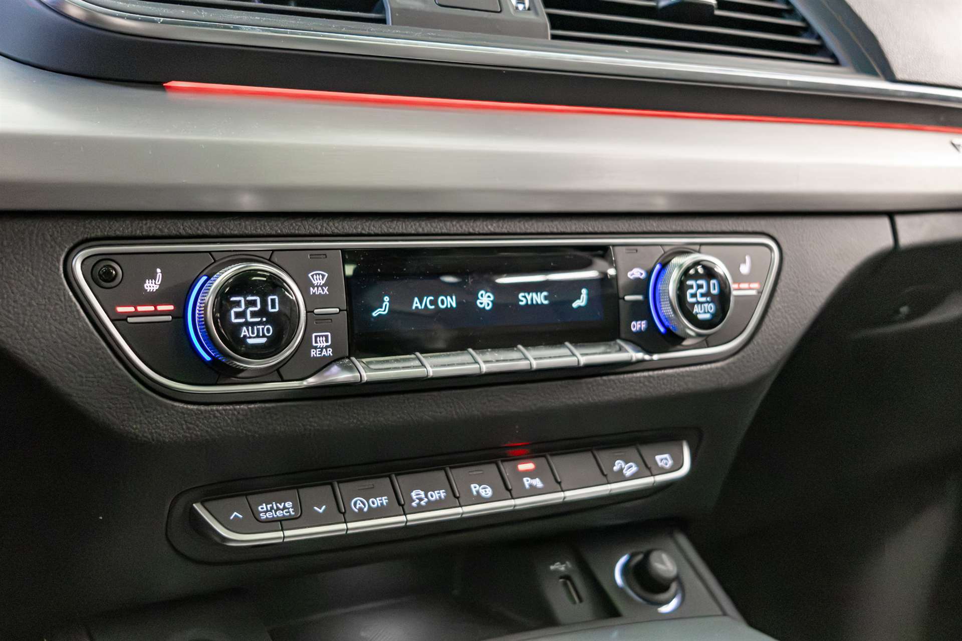 AUDI Q5 45 TFSI sport quattro S-tronic-image-22