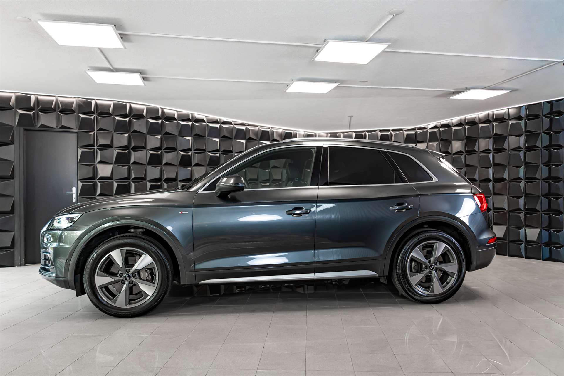 AUDI Q5 45 TFSI sport quattro S-tronic-image-1