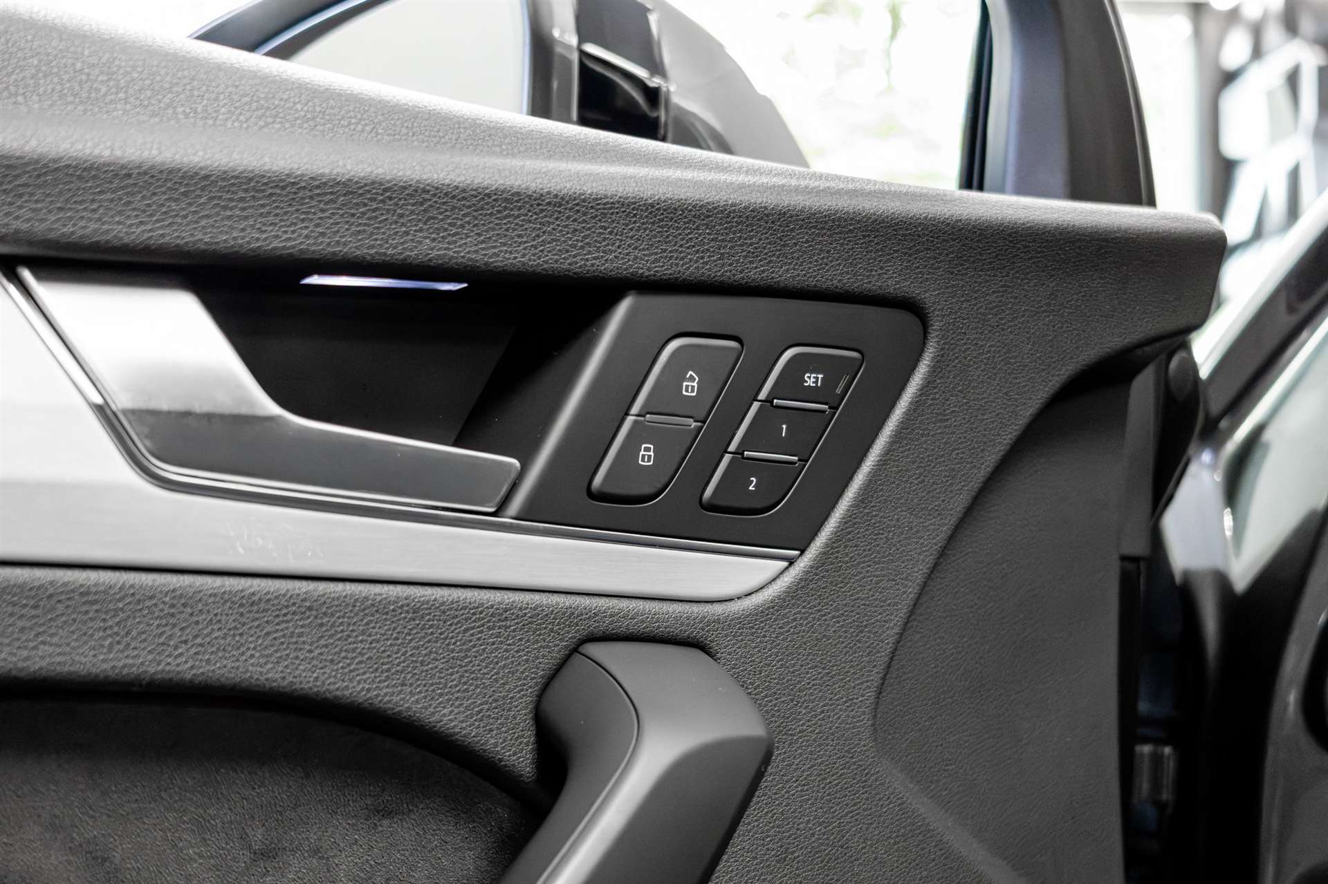 AUDI Q5 45 TFSI sport quattro S-tronic-image-25