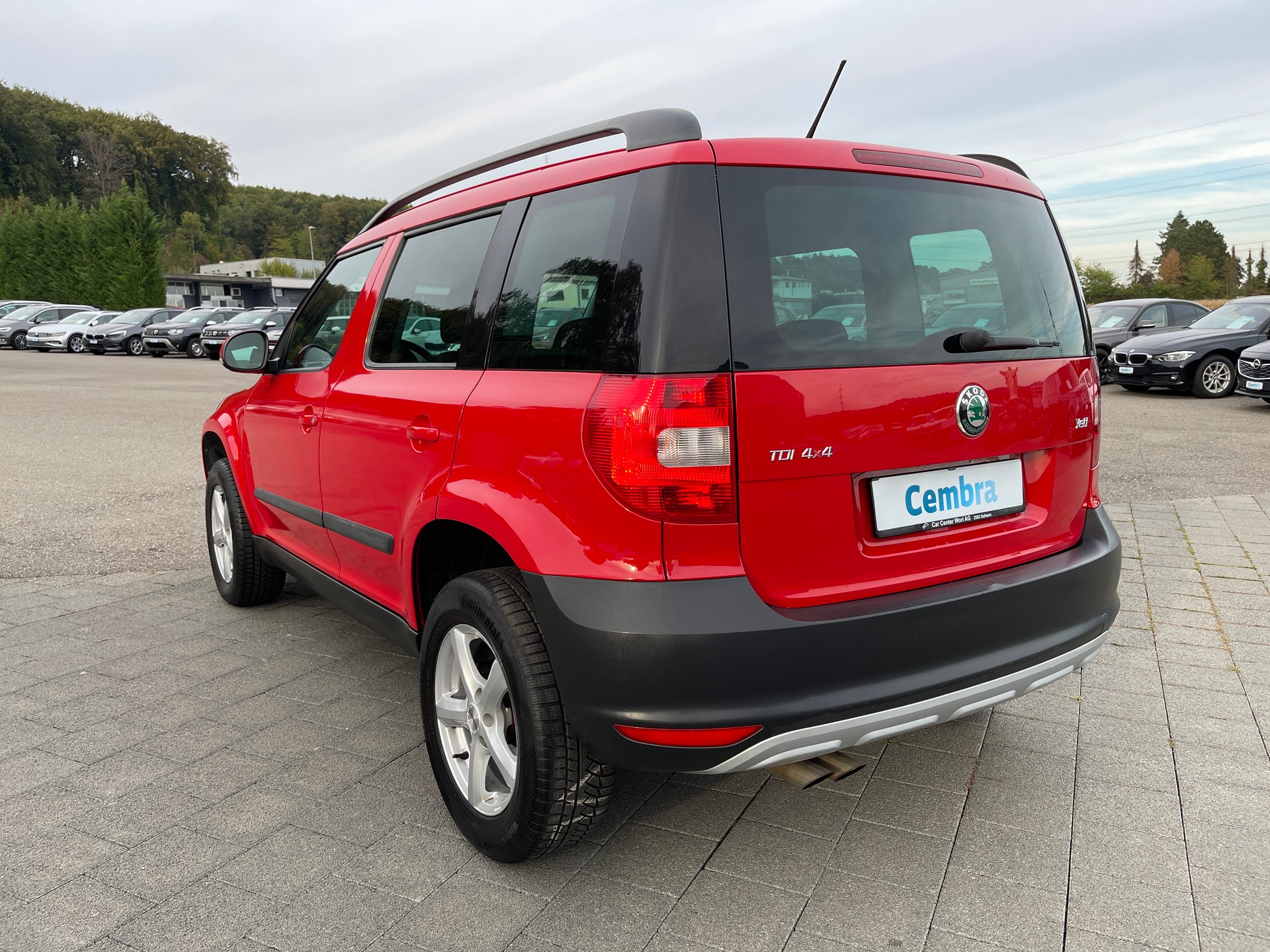 SKODA Yeti 2.0 TDI Clever 4x4-image-2
