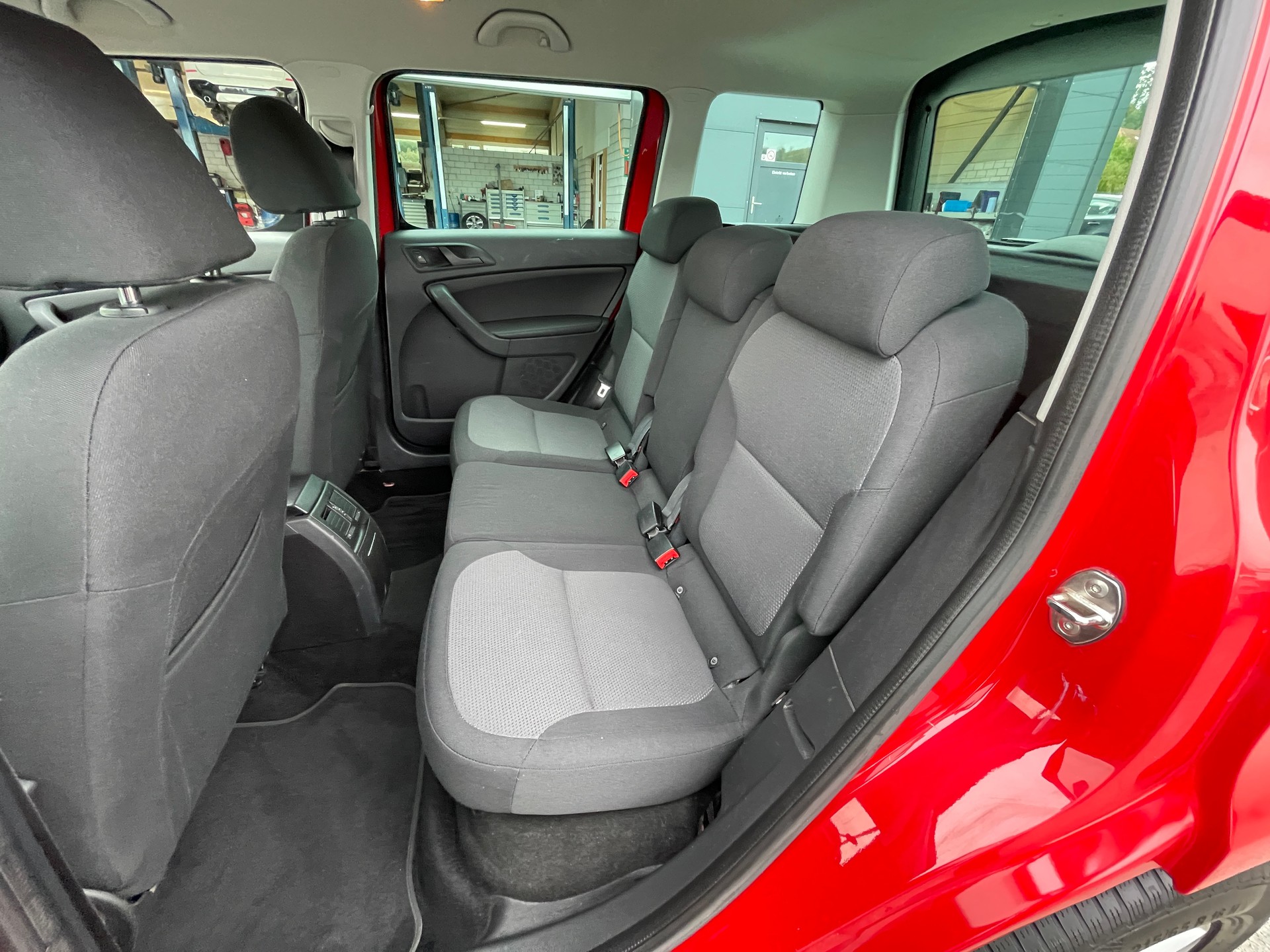 SKODA Yeti 2.0 TDI Clever 4x4-image-11