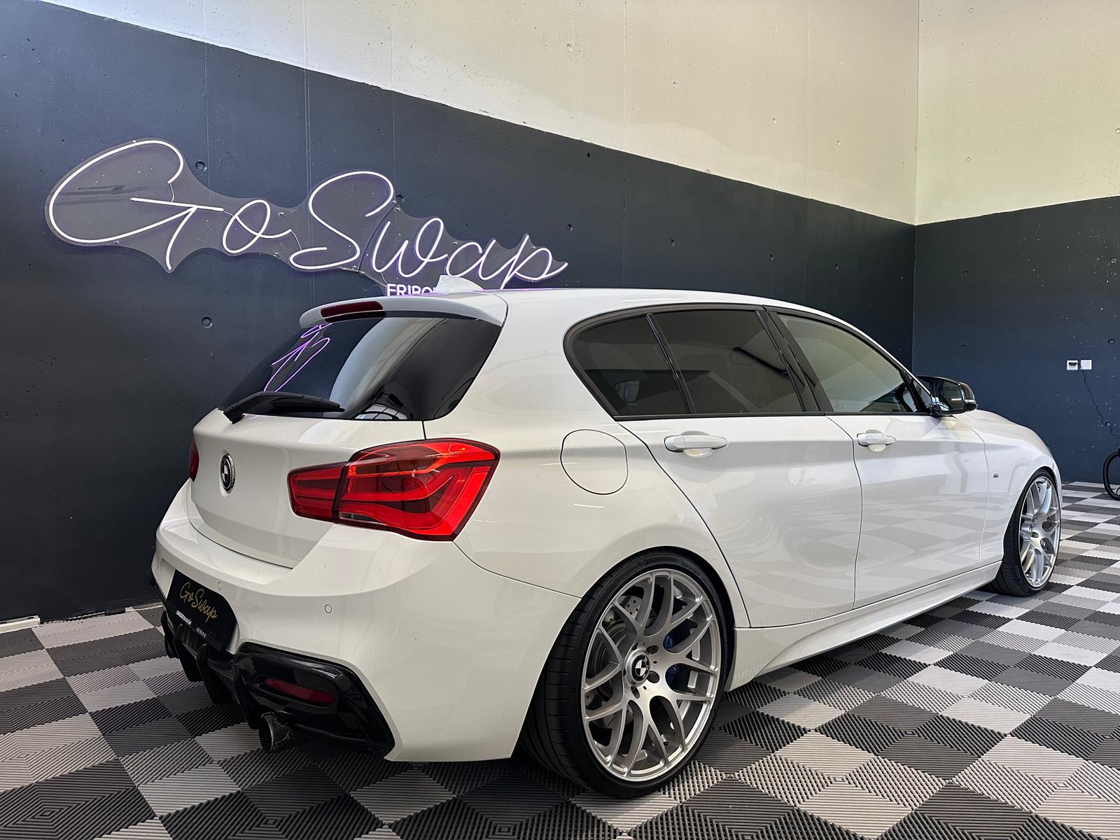 BMW M135i xDrive Steptronic-image-5