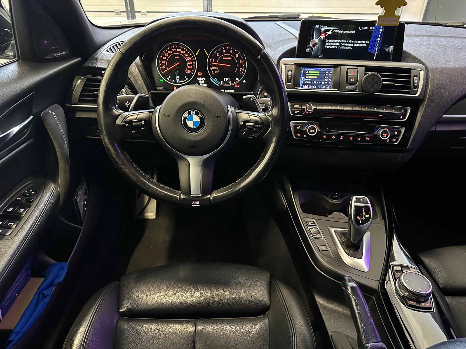 BMW M135i xDrive Steptronic-image-16