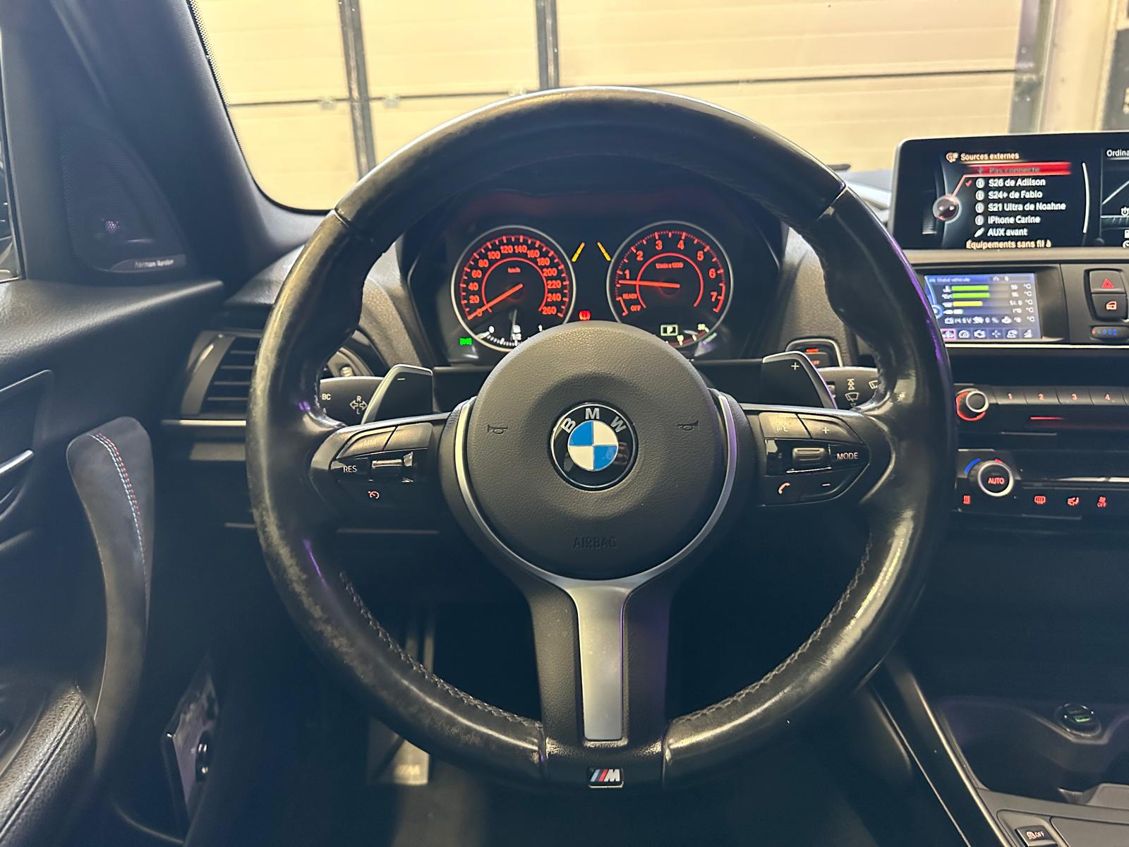 BMW M135i xDrive Steptronic-image-17