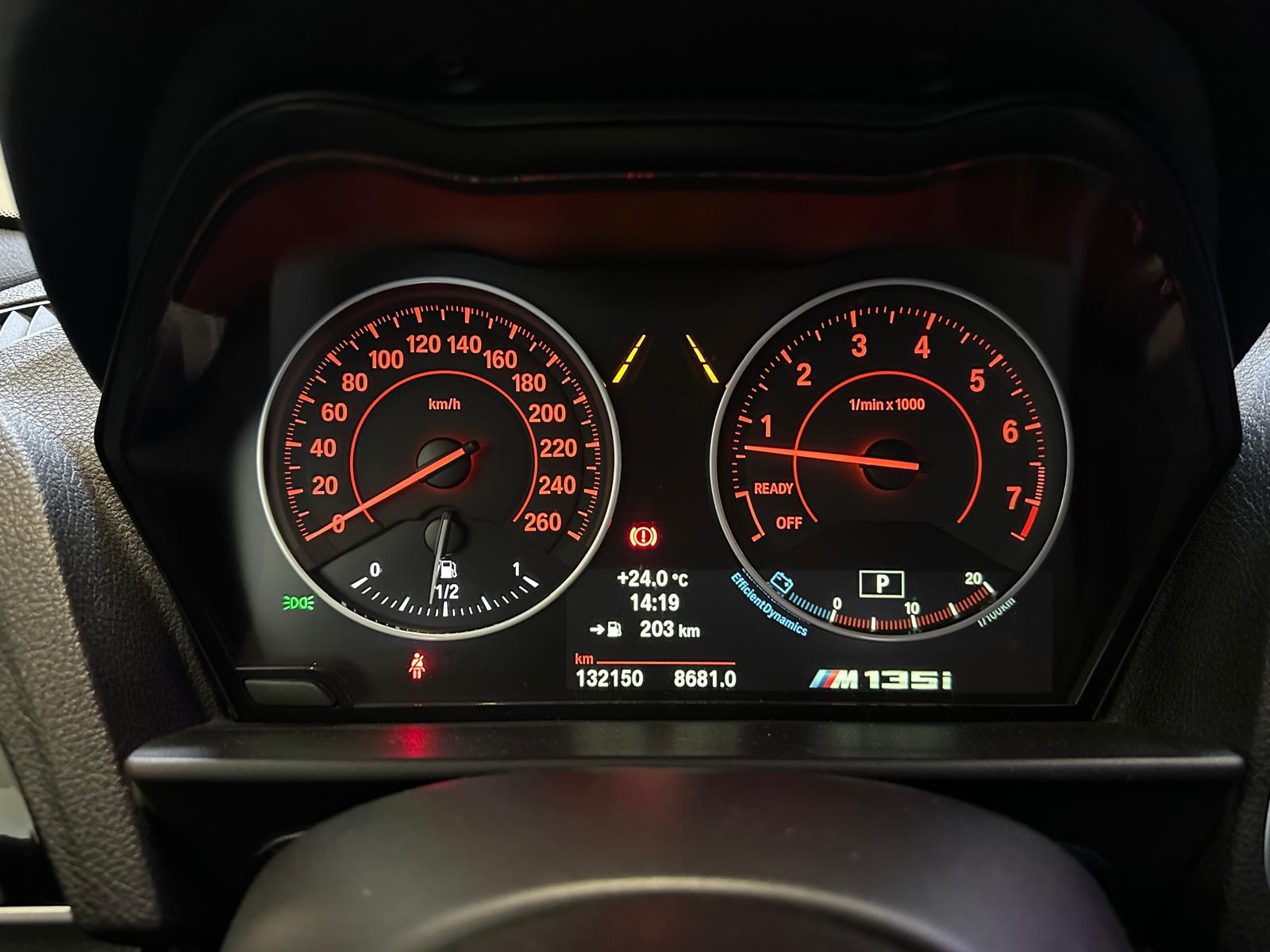 BMW M135i xDrive Steptronic-image-20
