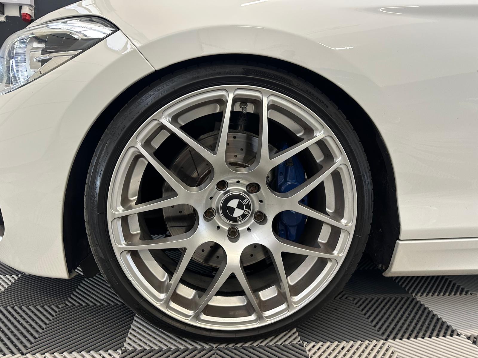 BMW M135i xDrive Steptronic-image-26