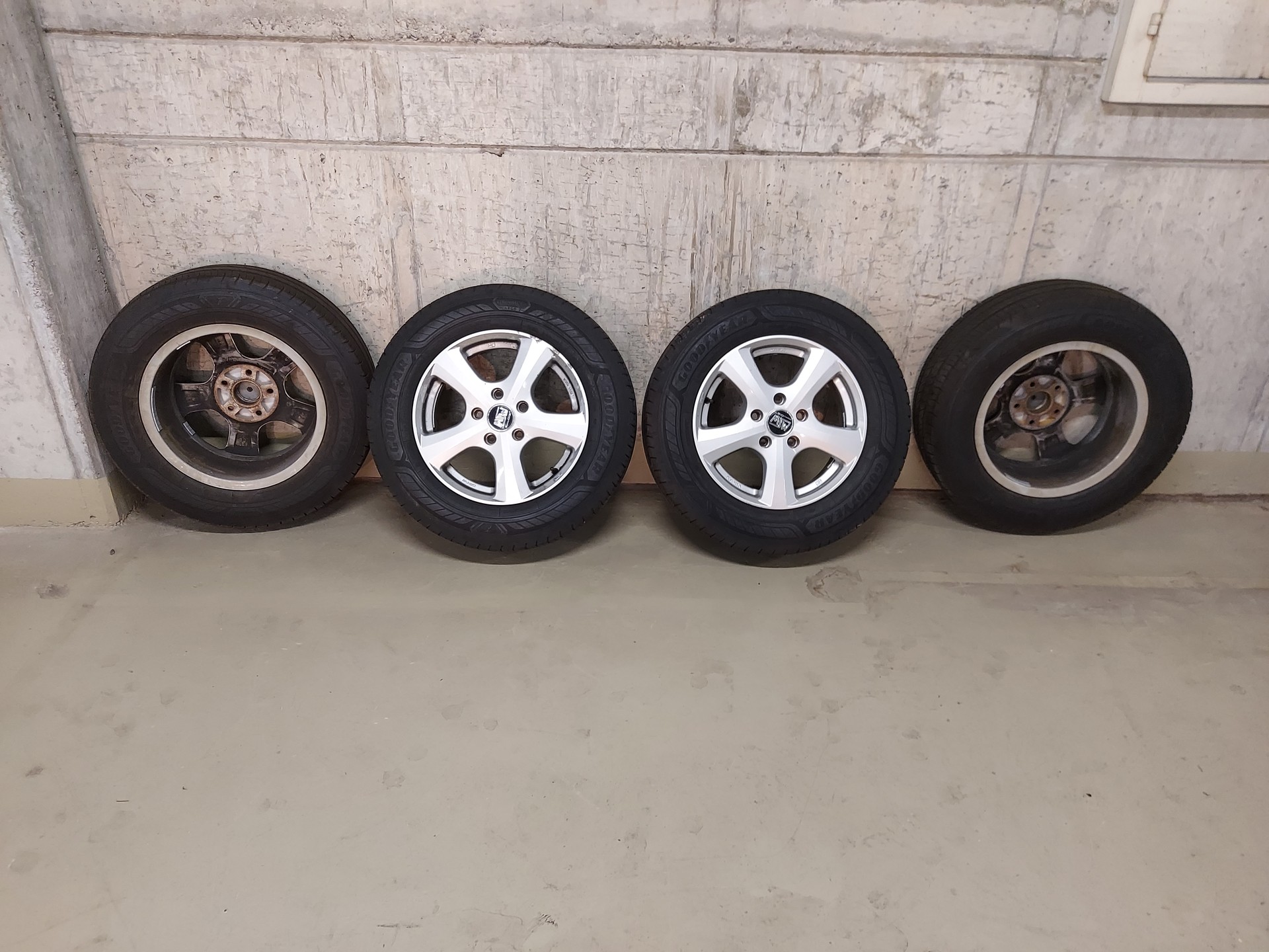 VW Special 4 Motion Comfortline-image-15