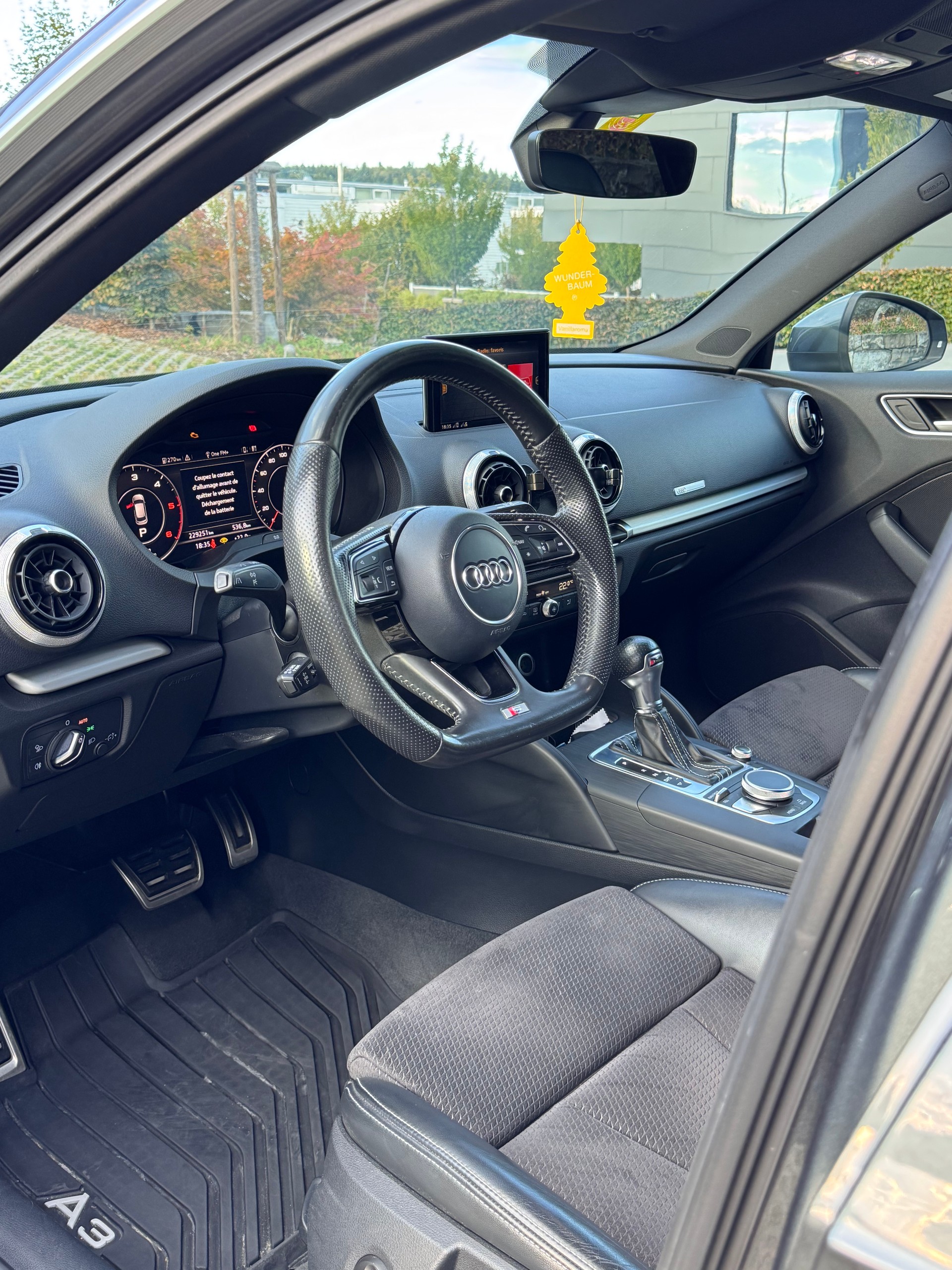 AUDI A3 Sportback 2.0 TDI Sport S-tronic-image-5