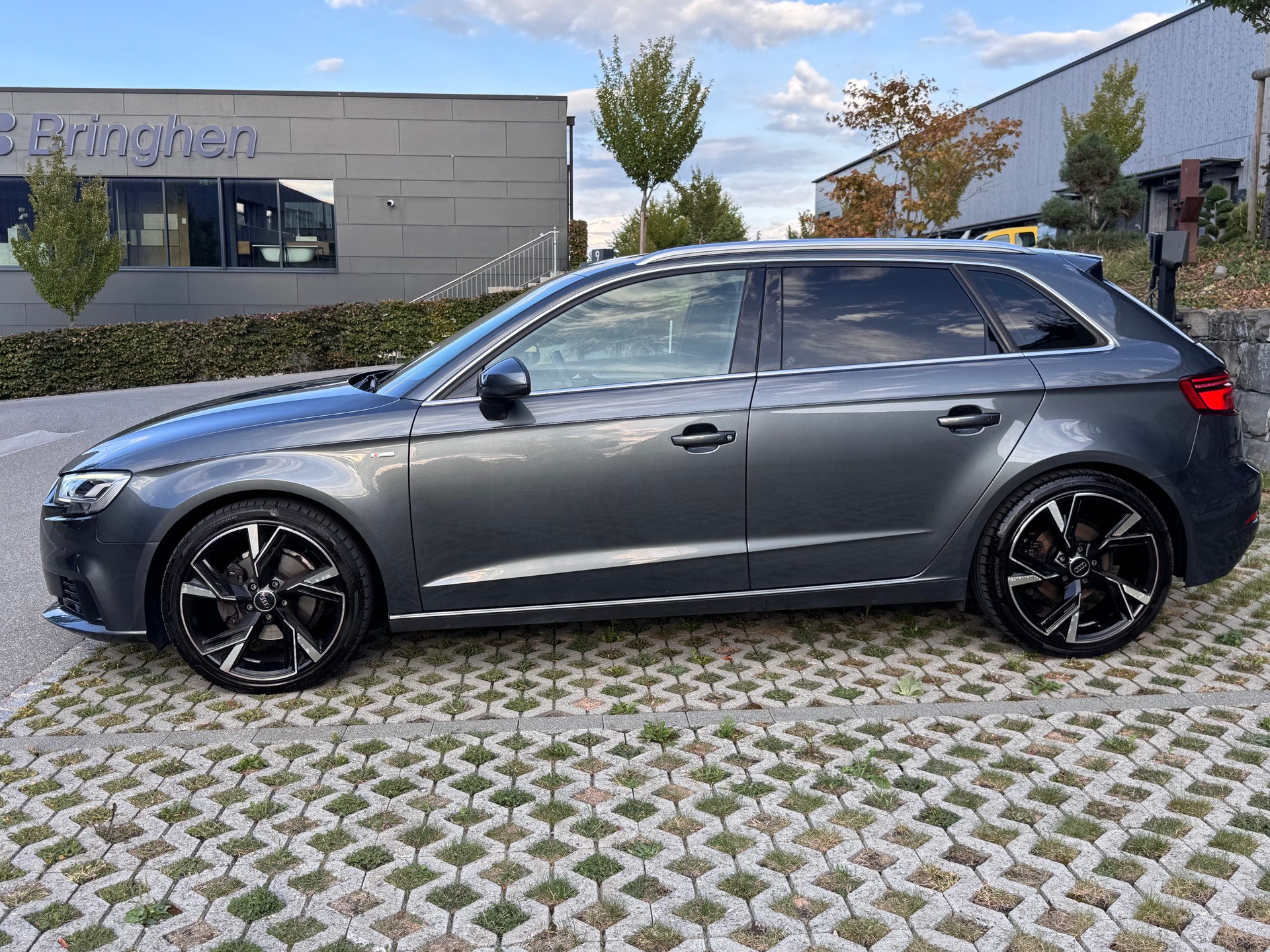 AUDI A3 Sportback 2.0 TDI Sport S-tronic-image-3
