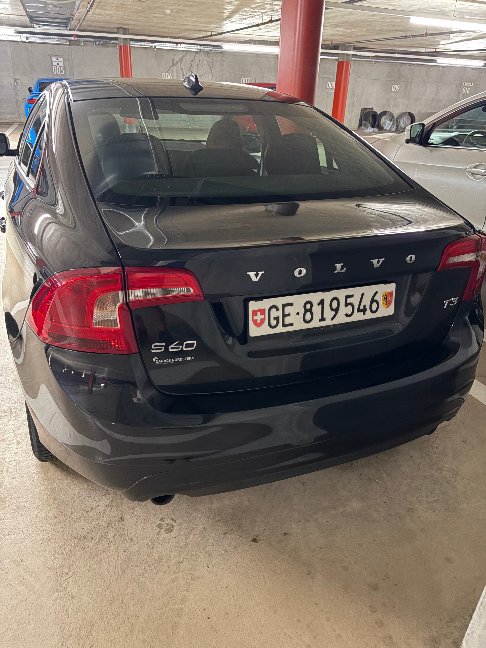 VOLVO 1.6 T3 Kinetic-image-2