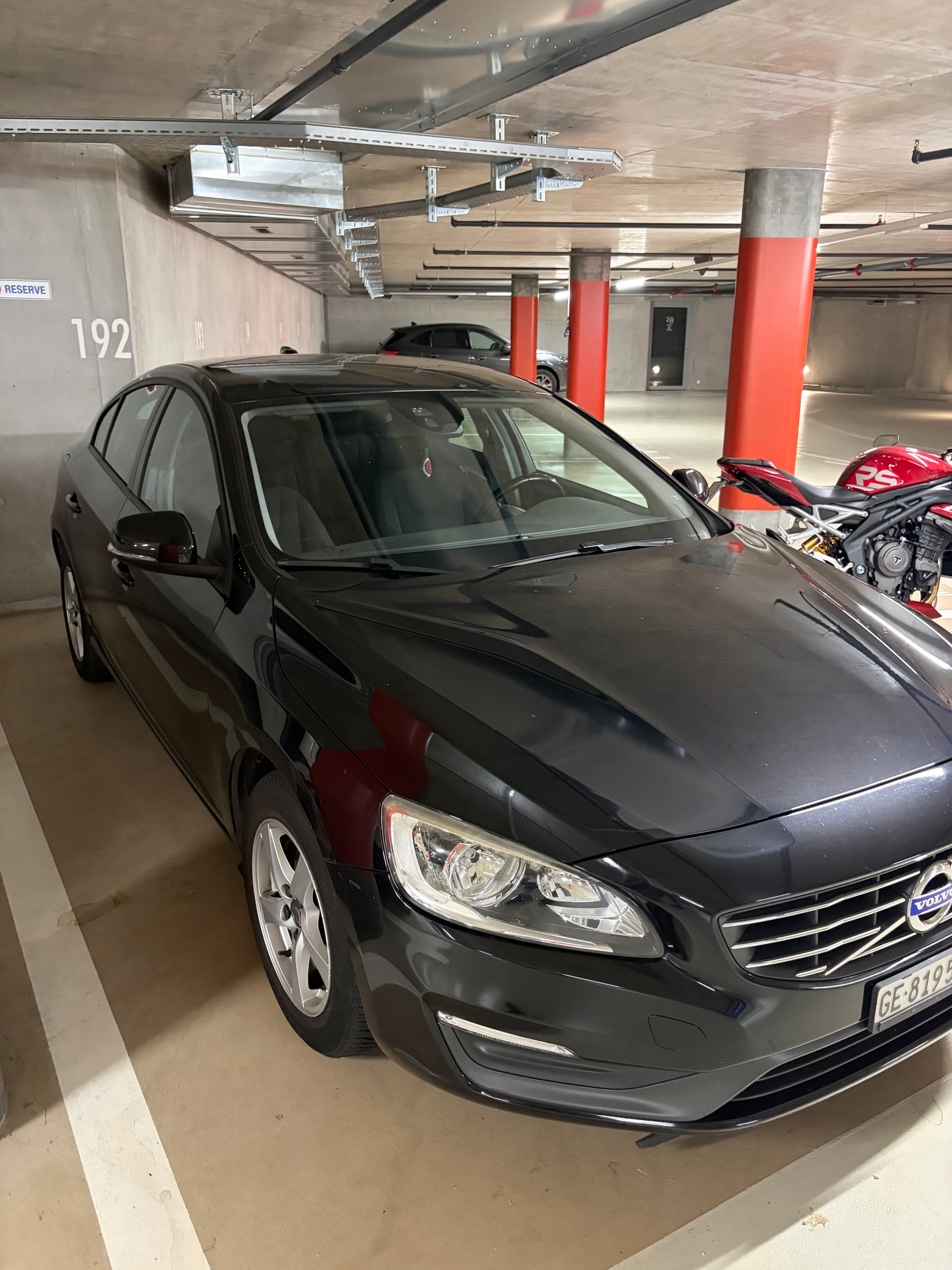 VOLVO 1.6 T3 Kinetic-image-4