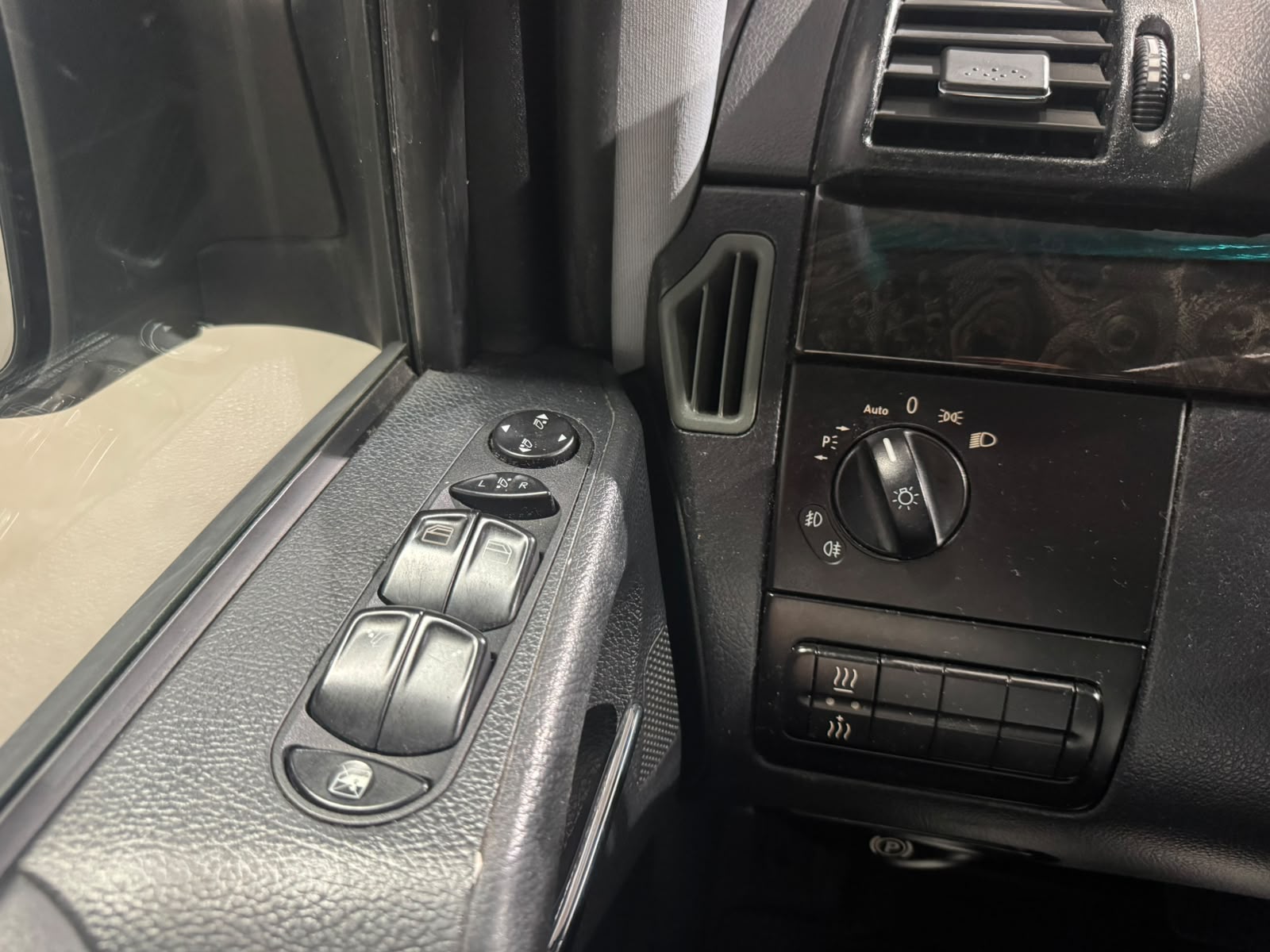 MERCEDES-BENZ Viano 3.0 CDI Trend Automat-image-17