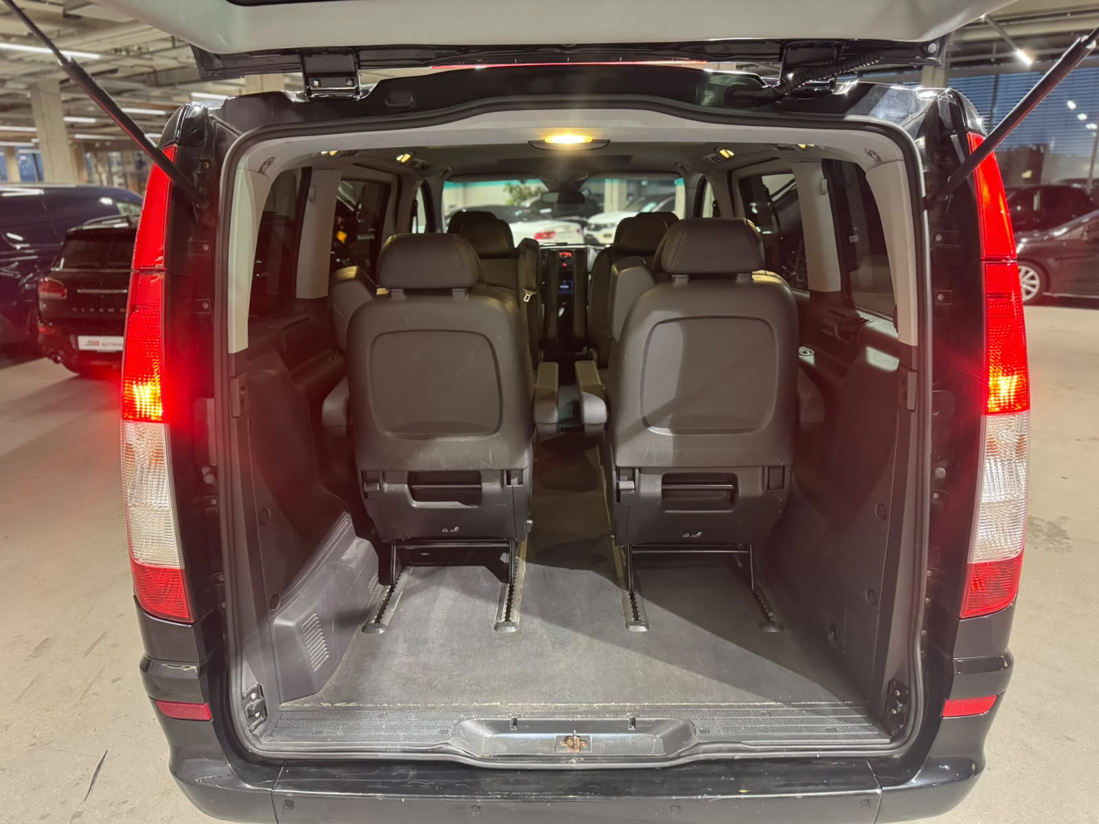 MERCEDES-BENZ Viano 3.0 CDI Trend Automat-image-24