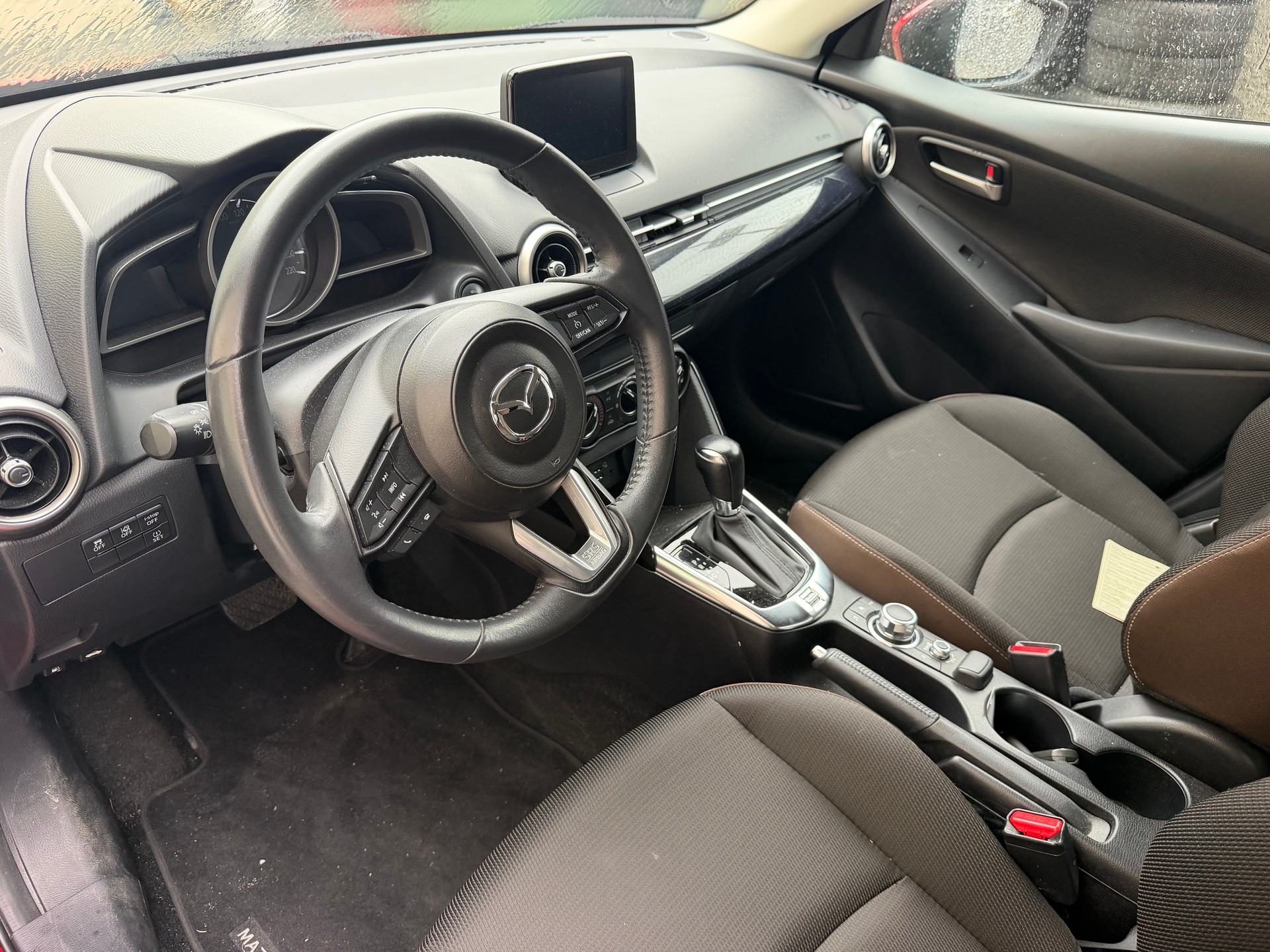 MAZDA 2 SKYACTIV-G 90 Revolution Automat-image-8