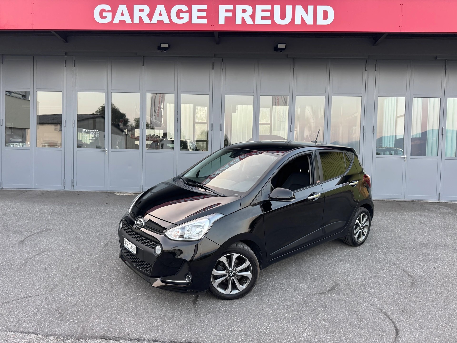 HYUNDAI i10 1.2 Vertex-image-3