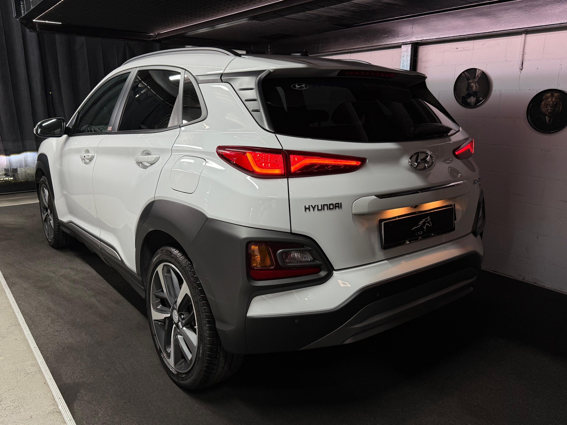 HYUNDAI Kona 1.6 T-GDi Launch Plus 4WD DCT-image-4