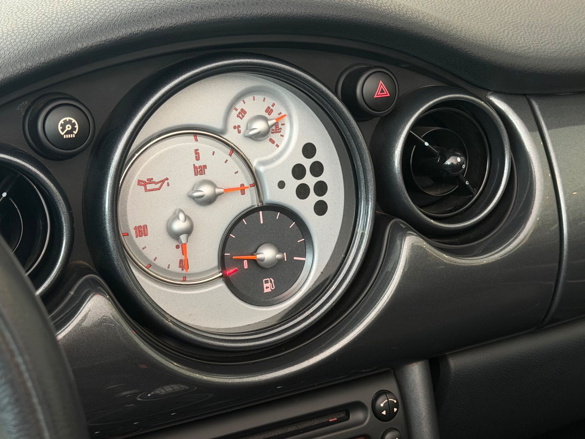 MINI Cooper S Cabriolet JCW **AB MFK**-image-29