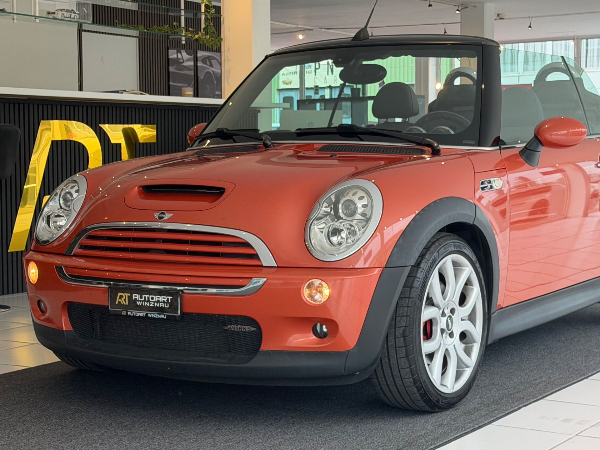 MINI Cooper S Cabriolet JCW **AB MFK**-image-1
