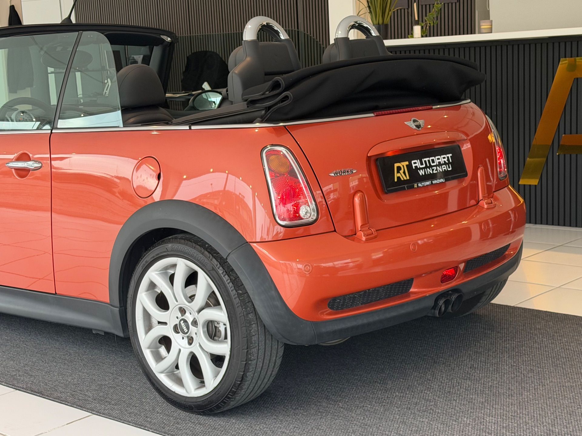 MINI Cooper S Cabriolet JCW **AB MFK**-image-8
