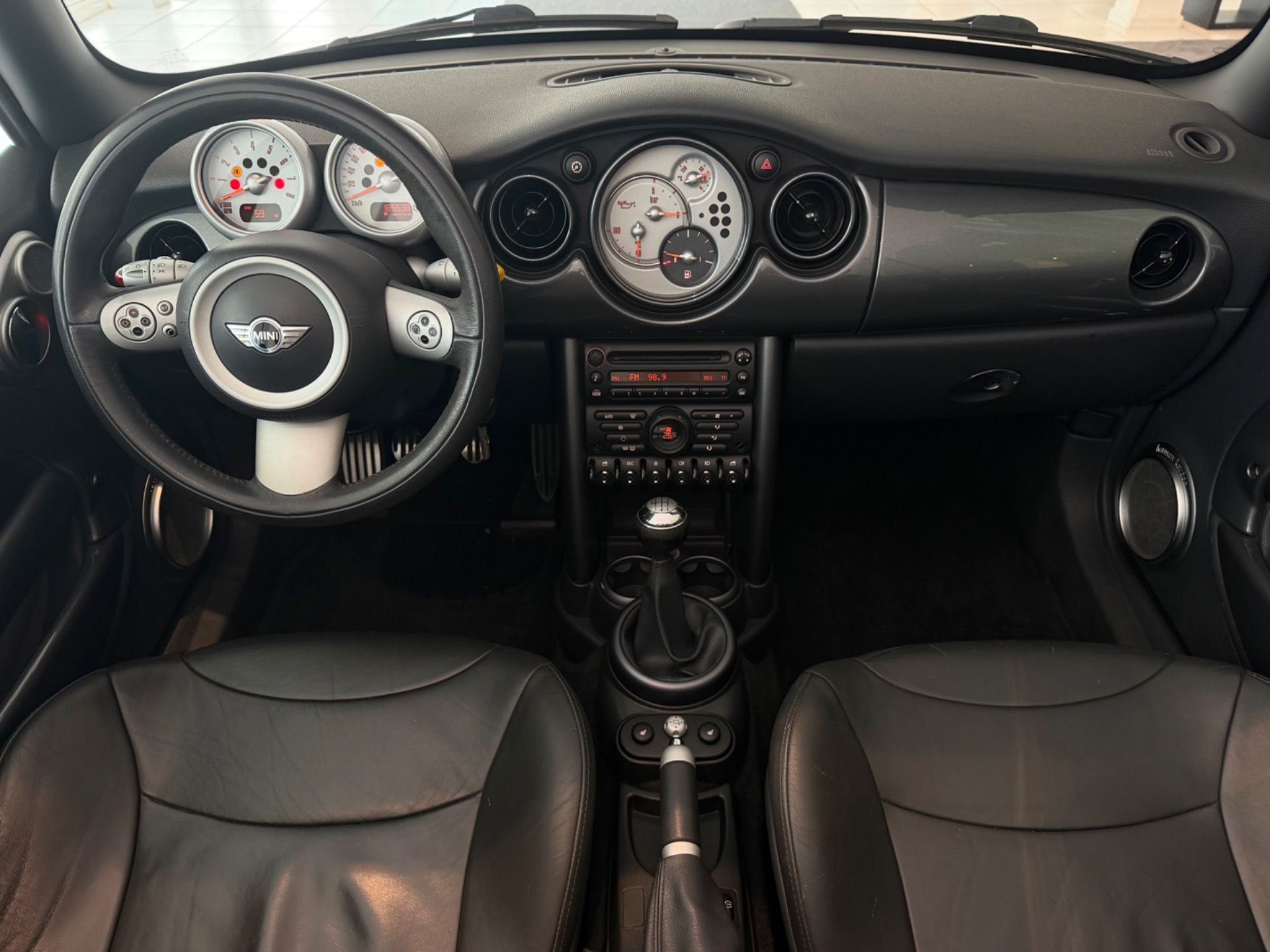 MINI Cooper S Cabriolet JCW **AB MFK**-image-13