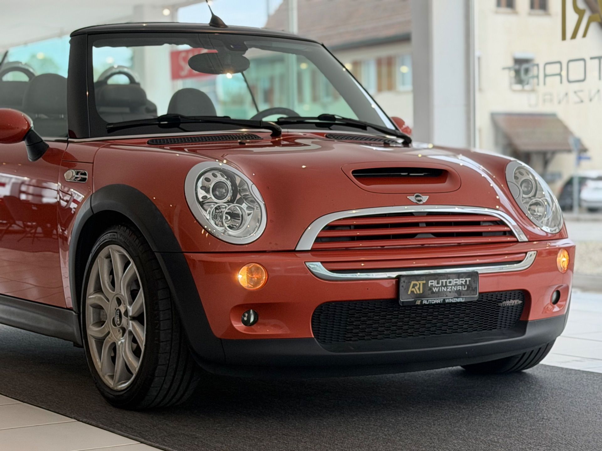 MINI Cooper S Cabriolet JCW **AB MFK**-image-3