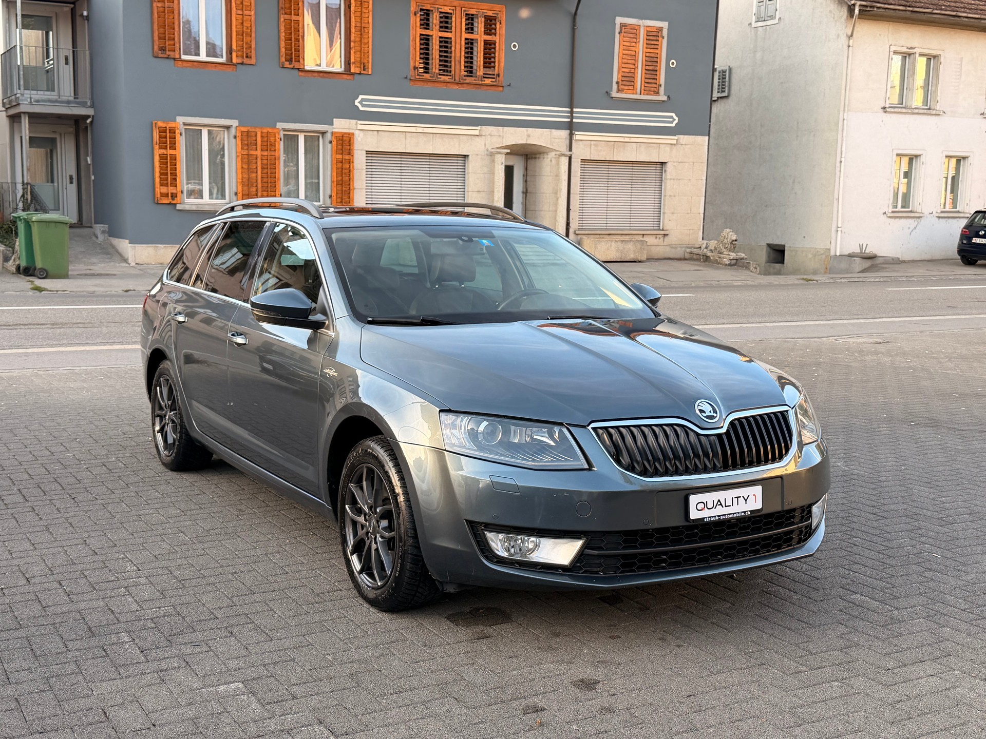 SKODA Octavia Combi 2.0 TDI L&K 4x4 DSG-image-5