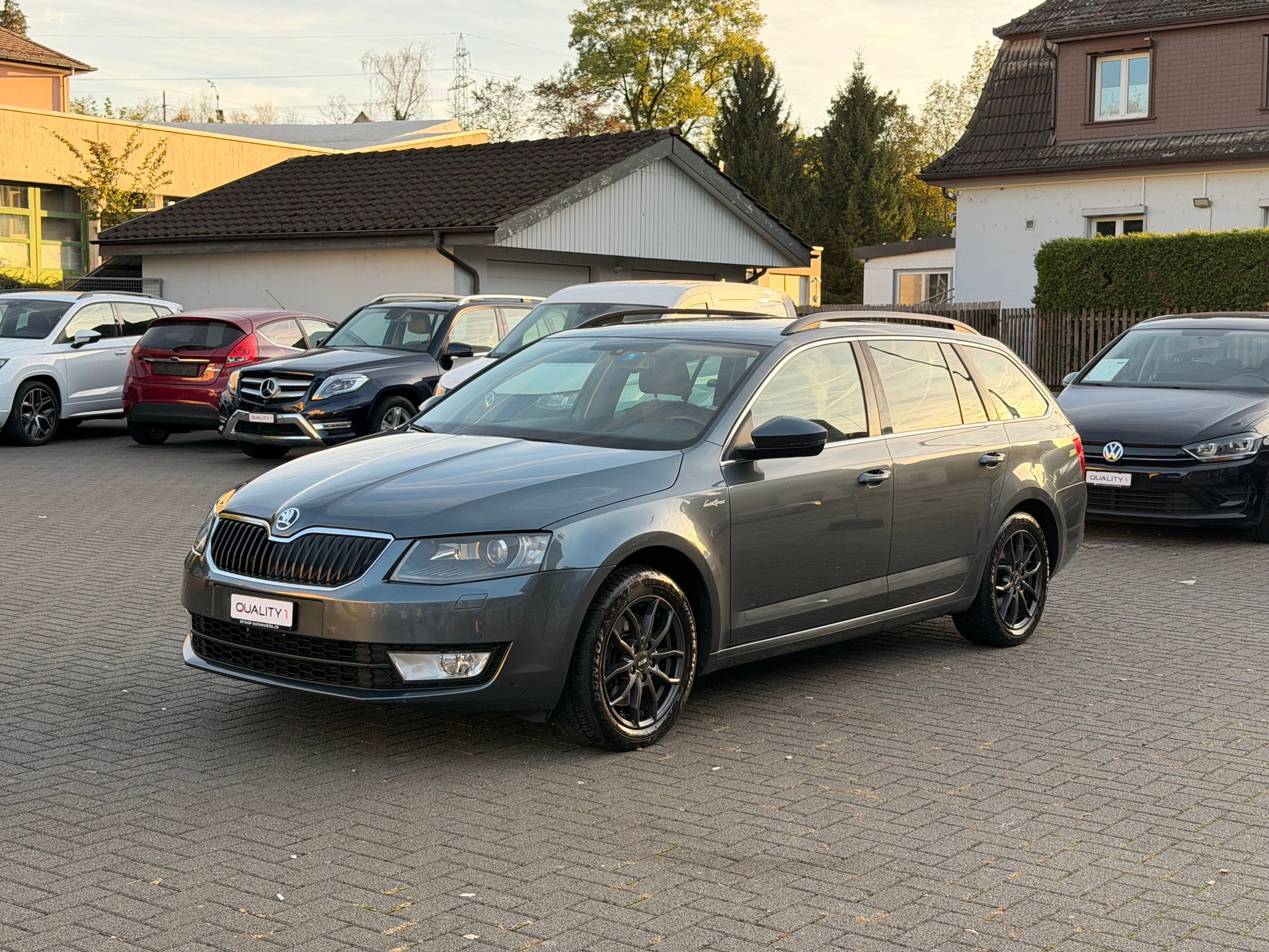 SKODA Octavia Combi 2.0 TDI L&K 4x4 DSG-image-1