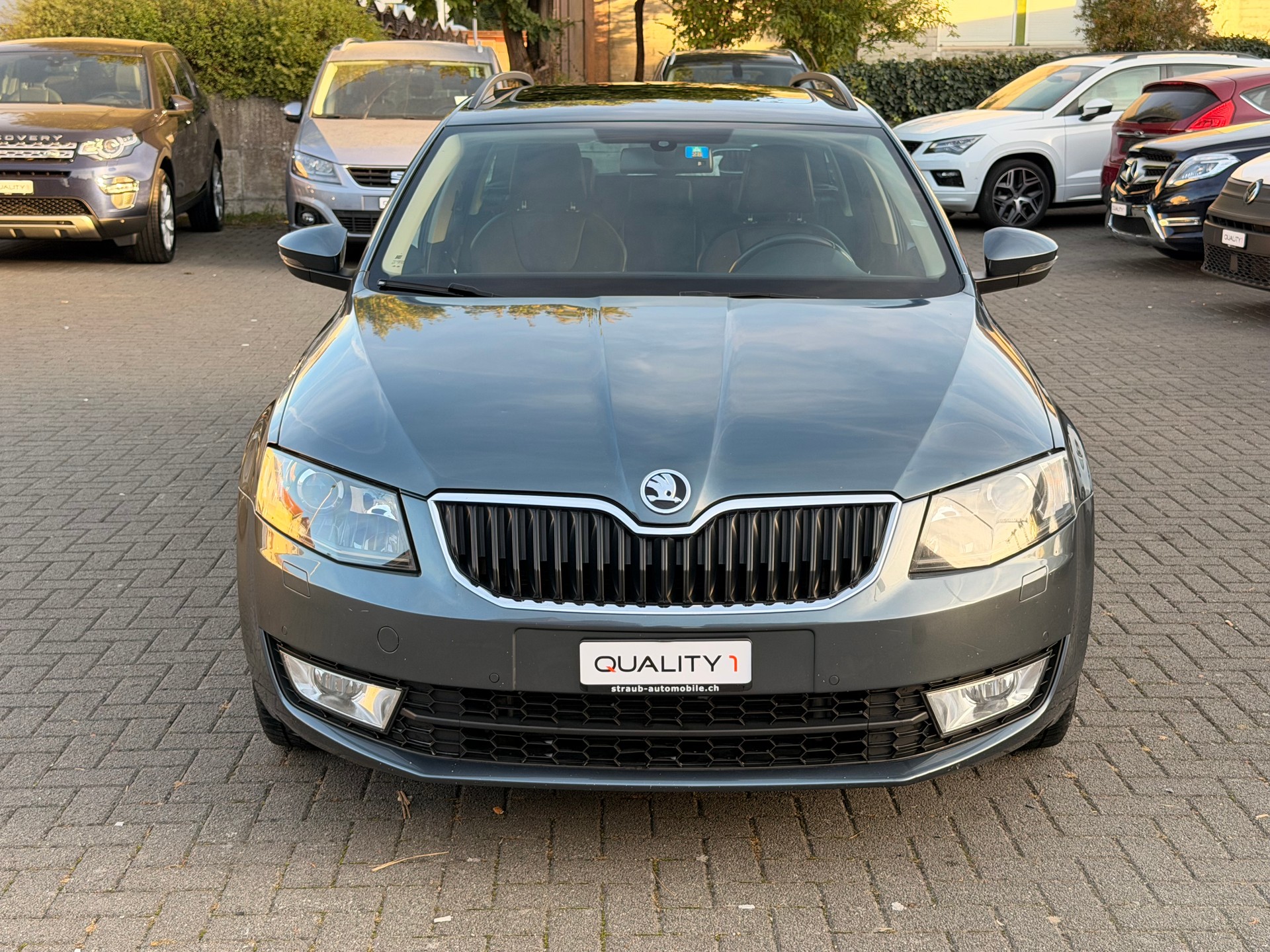 SKODA Octavia Combi 2.0 TDI L&K 4x4 DSG-image-8