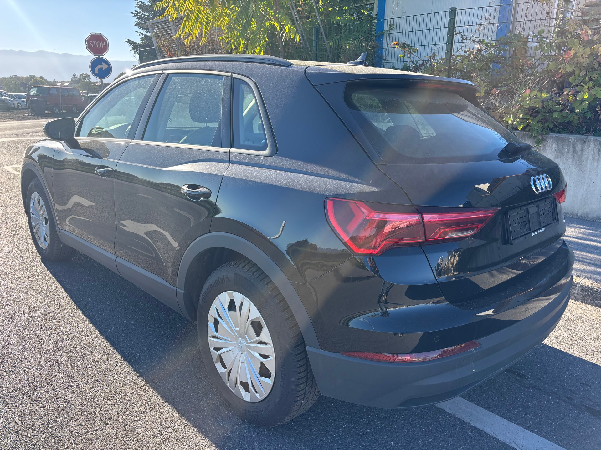 AUDI Q3 35 TDI quattro S-tronic-image-4