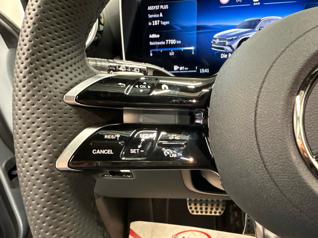 MERCEDES-BENZ GLC 300 de 4Matic EQ Star 9G-Tronic-image-7