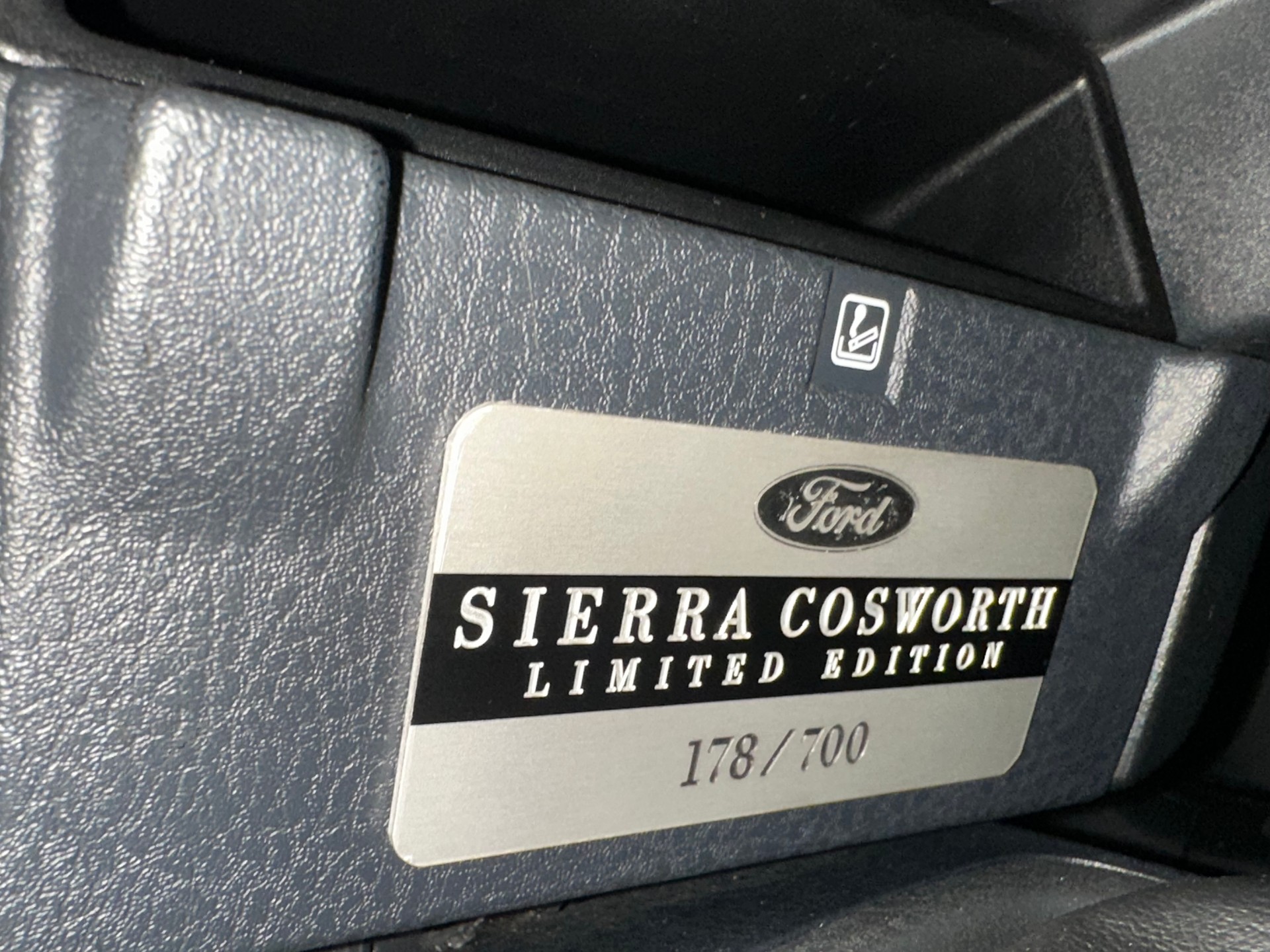 FORD Sierra 2.0i Cosworth 4x4 Limited Nr. 178/700-image-9
