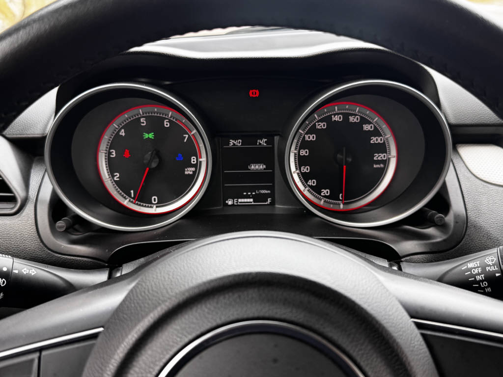 SUZUKI Swift 1.2 Compact+ 4x4-image-16