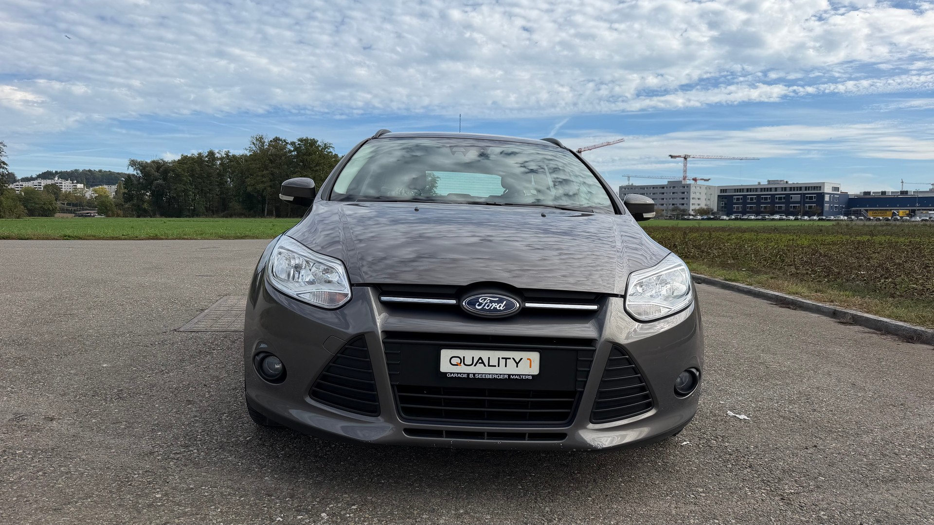 FORD Focus 1.0 SCTi Titanium-image-1