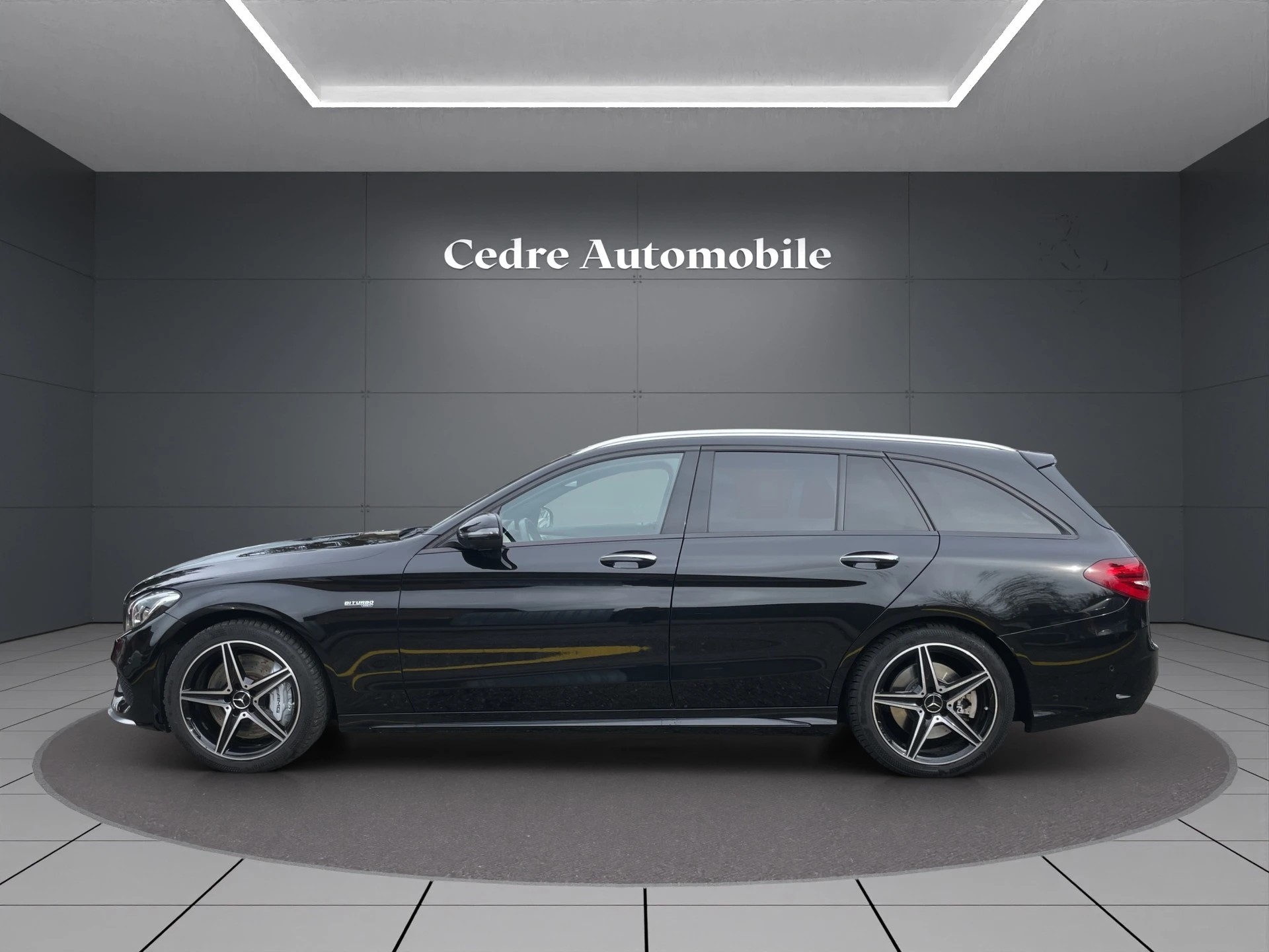 MERCEDES-BENZ C 43 AMG 4Matic 9G-Tronic-image-2