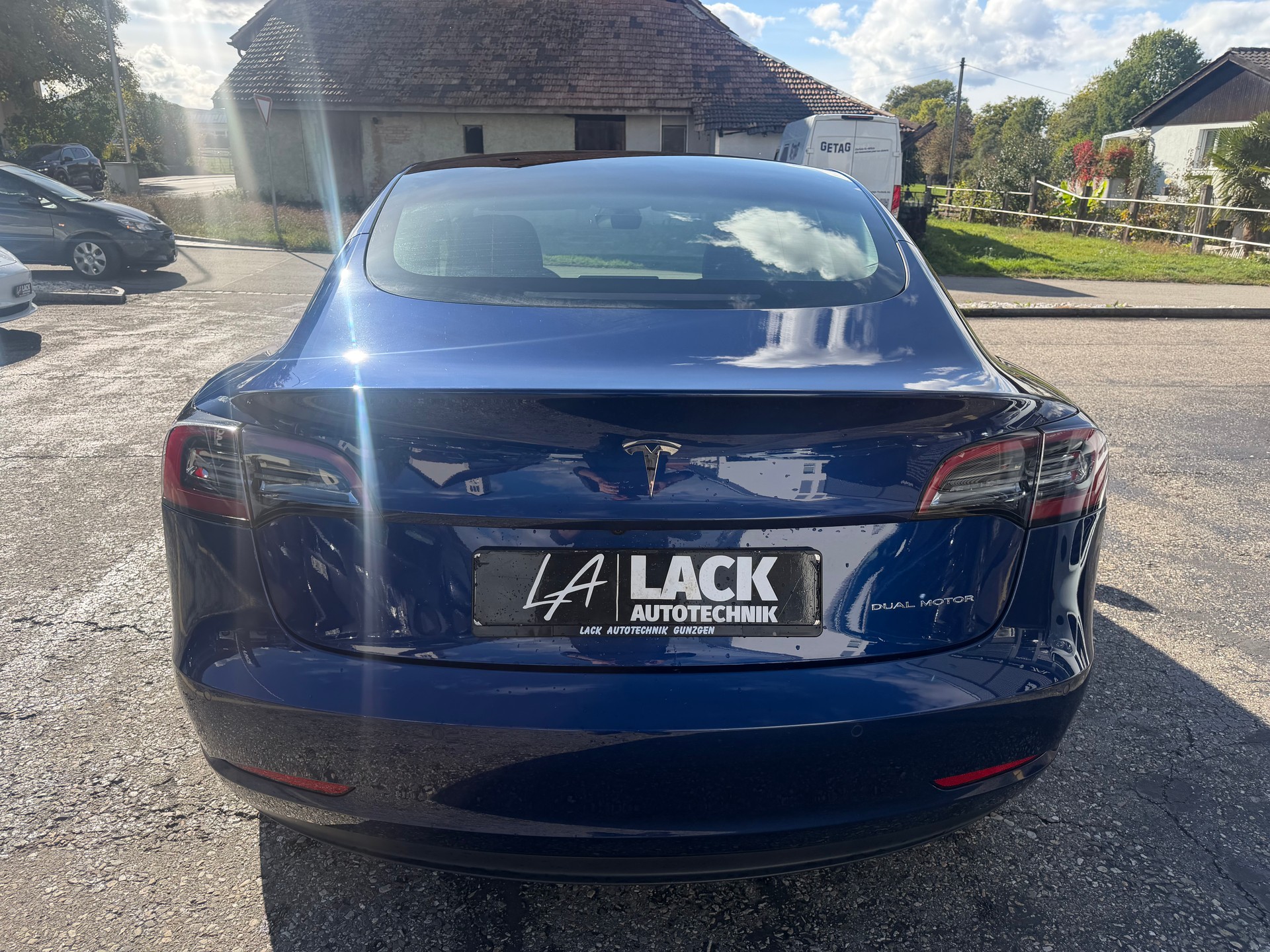 TESLA Model 3 Long Range Dual Motor AWD-image-8