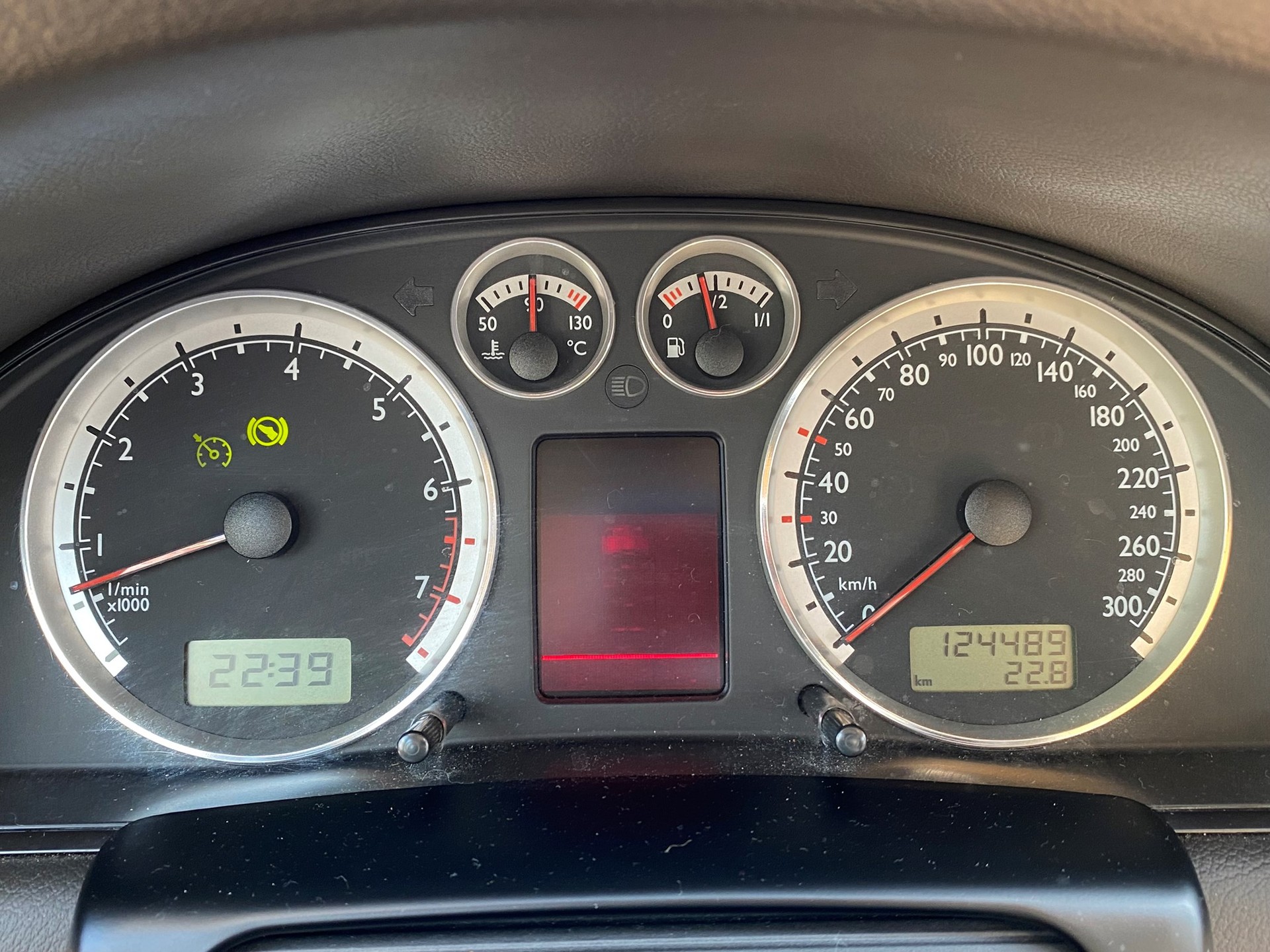 VW Passat 4.0 W8 4Motion Highline-image-6