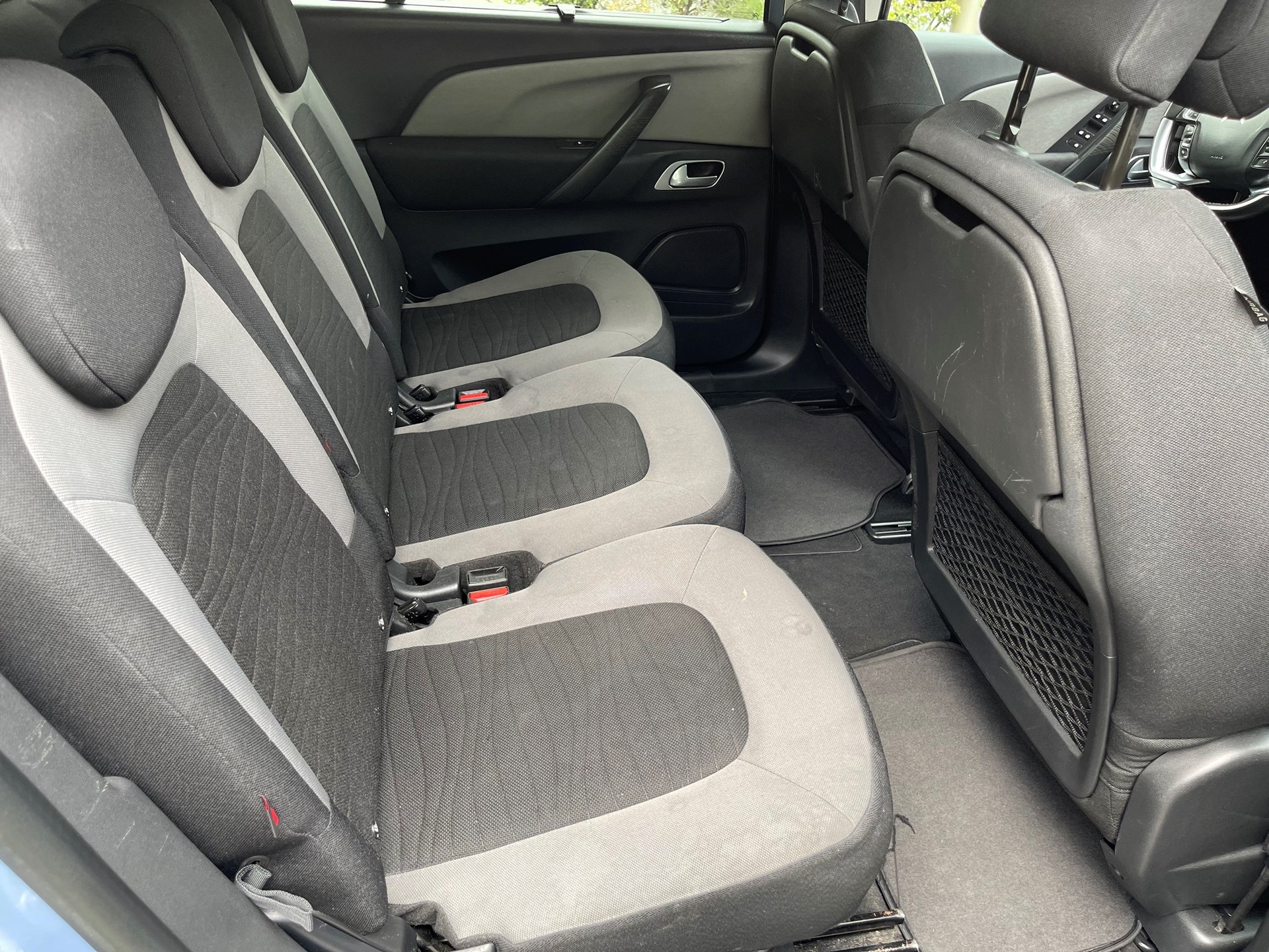 CITROEN Grand C4 Picasso 2.0 BlueHDi Intensive Automatic-image-14